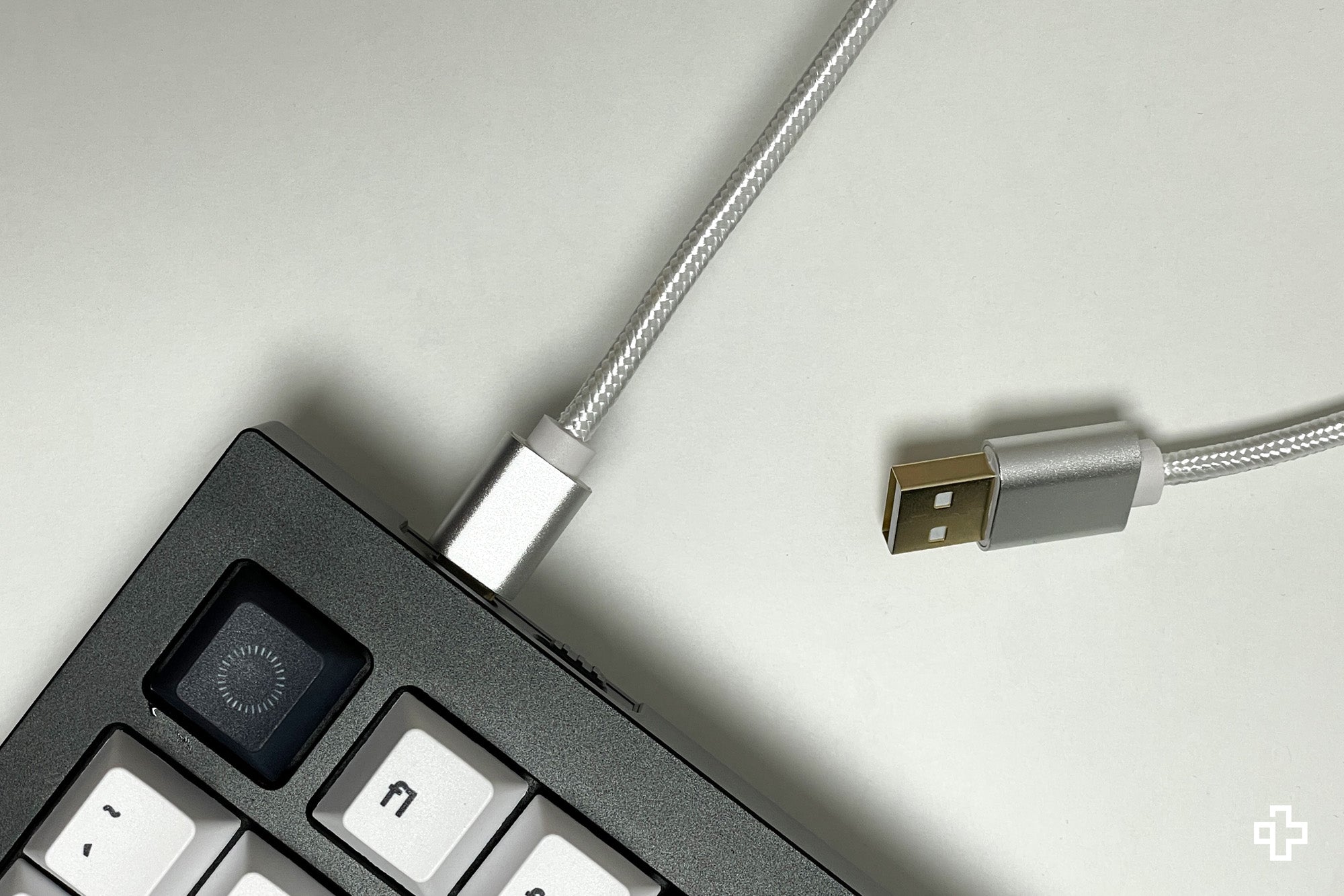Cable USB-C White/Black - QwertyKey