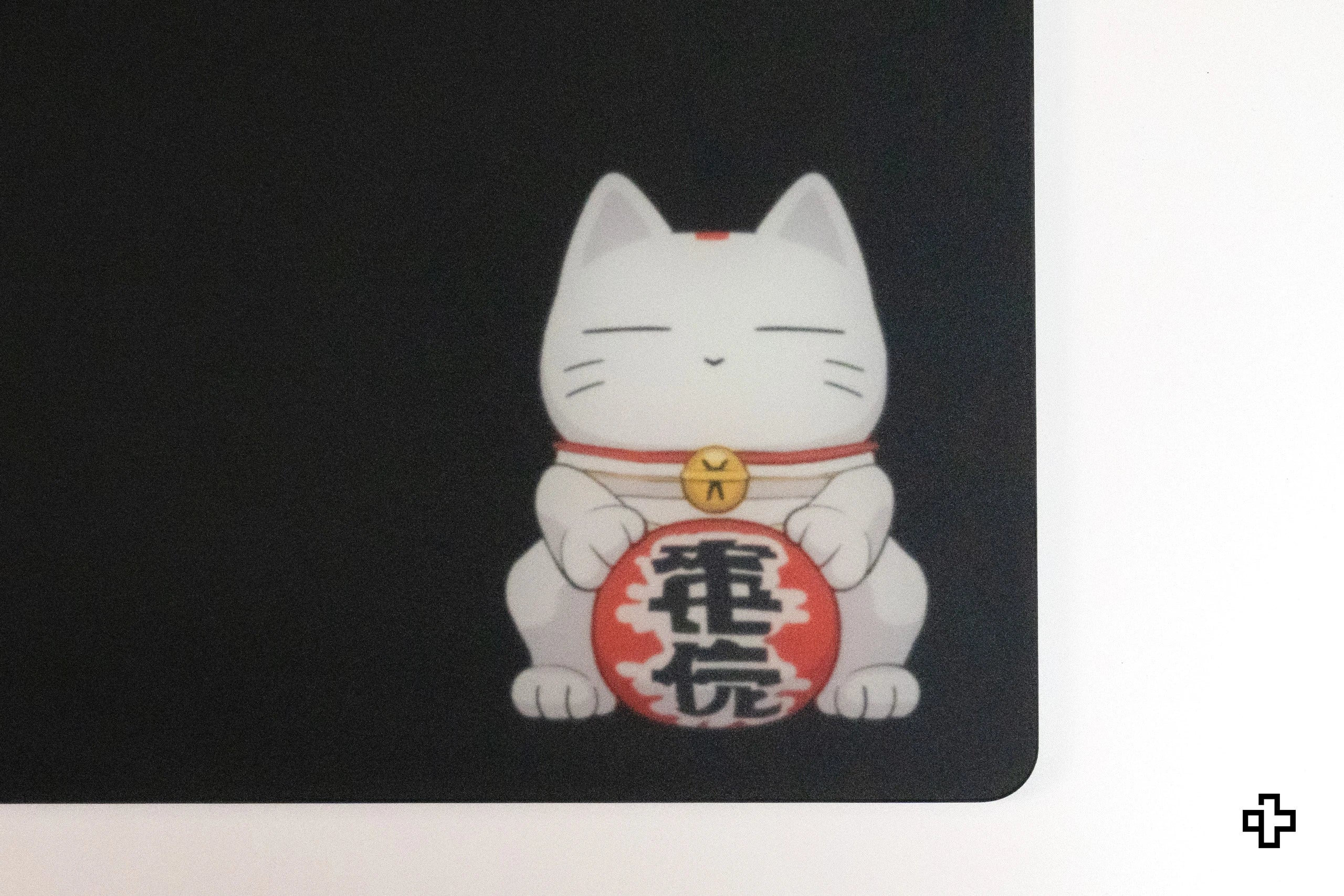 QwertyKey Esports Glass MOMO 3.2mm Anti-Slip TPU Gaming Mousepad