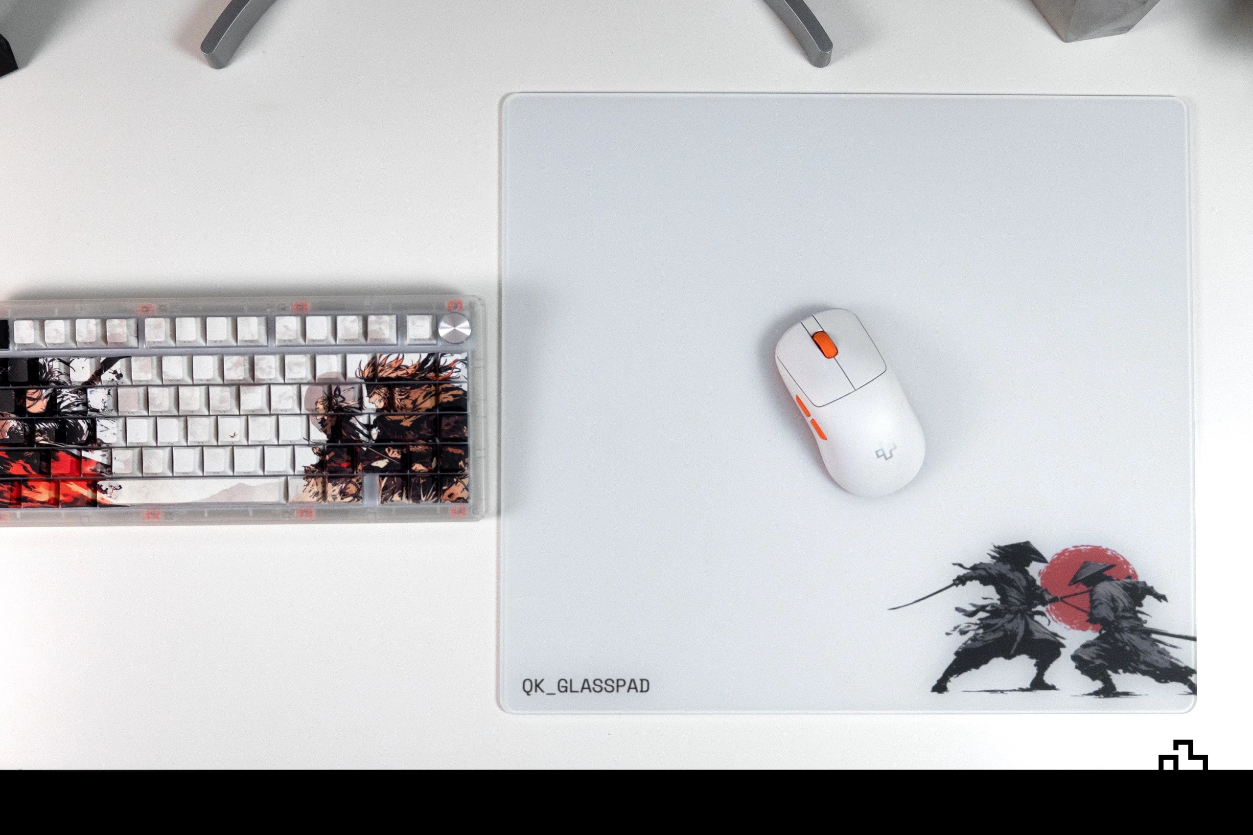 QwertyKey Esports Glass Striker 3.2mm Anti-Slip TPU Gaming Mousepad