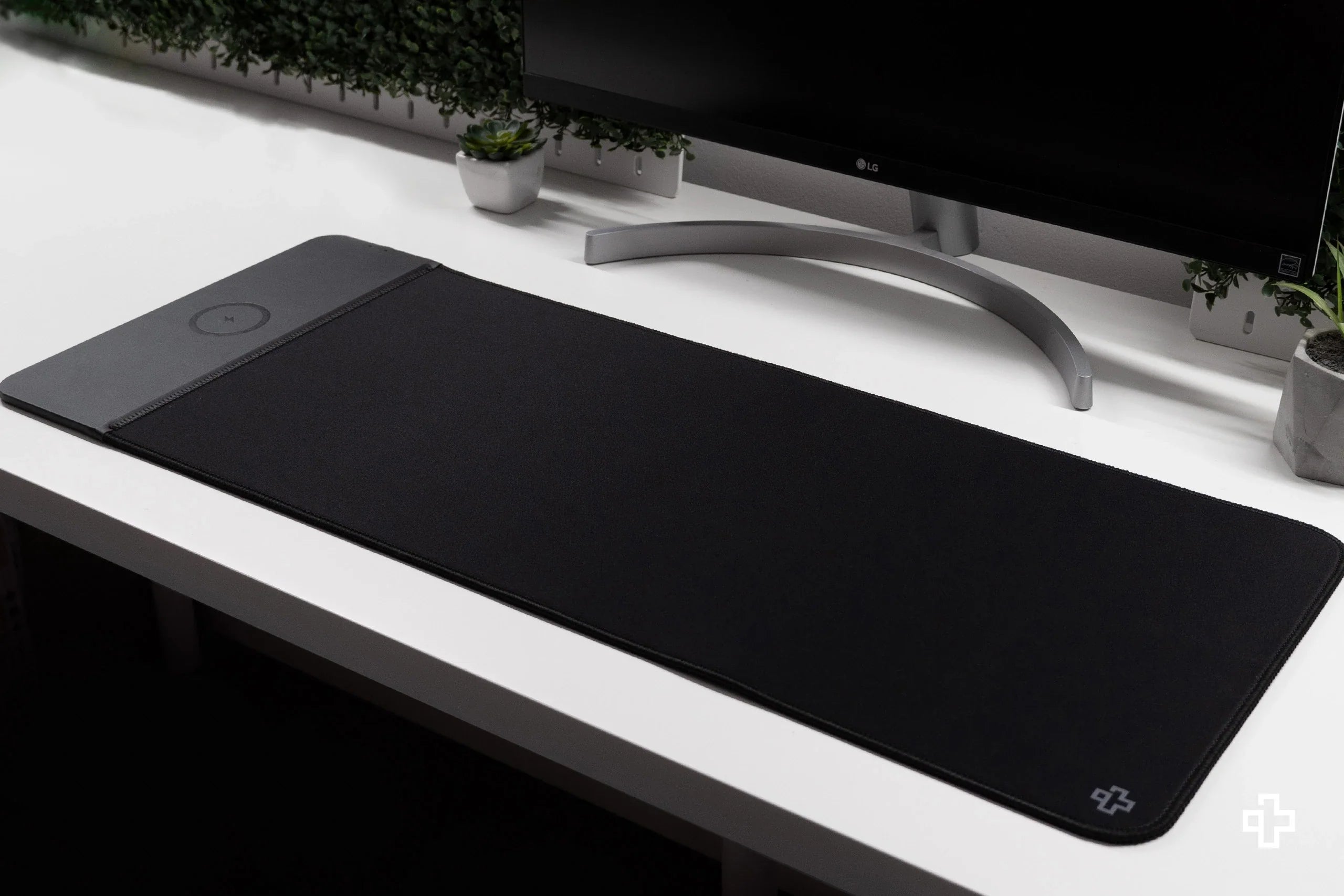 Deskmat Mousepad Wireless Charging Black
