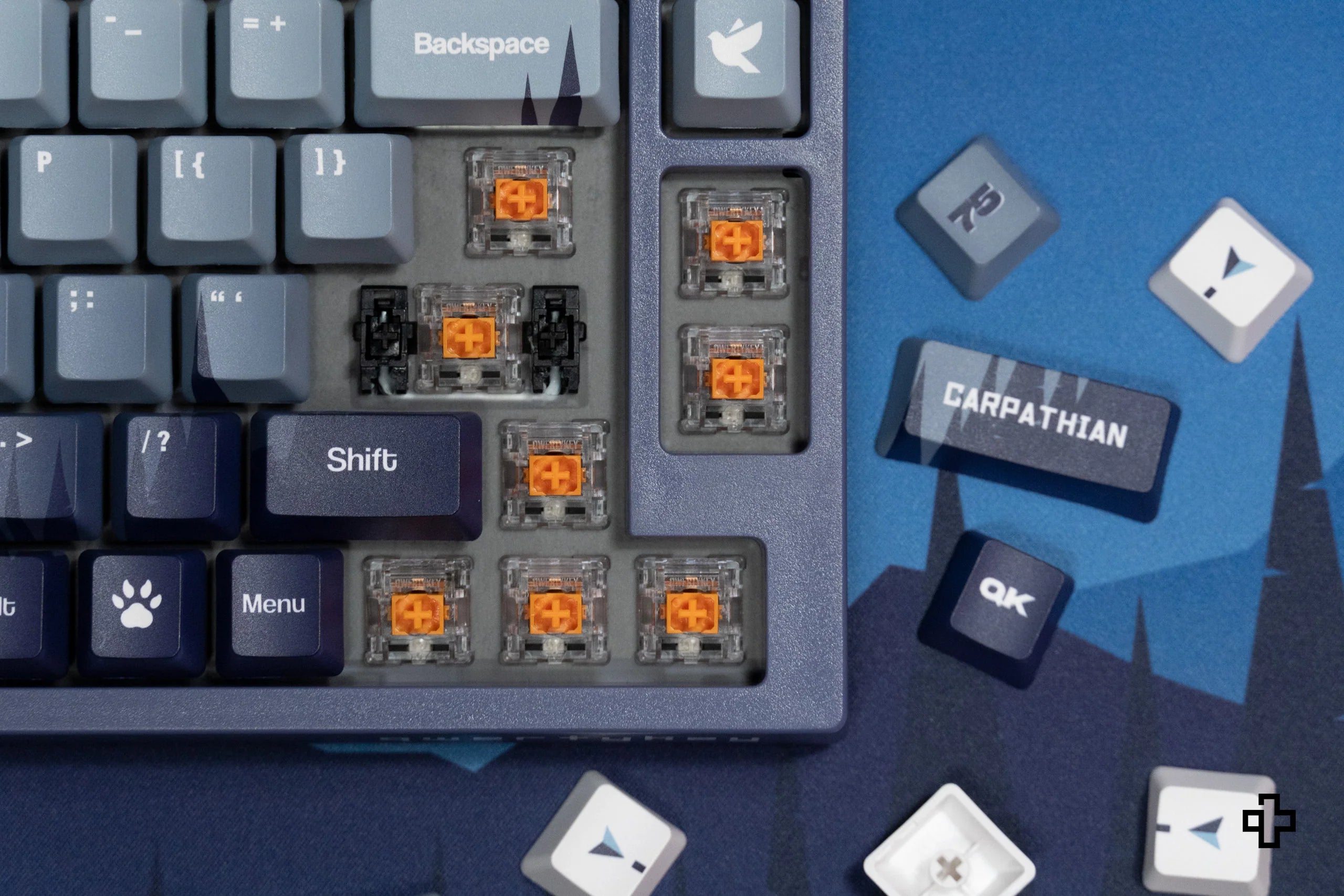 QwertyKey75 Carpathian Bluetooth Wireless Hotswap RGB VIA/QMK Gasket Mounted Mechanical Gaming Keyboard