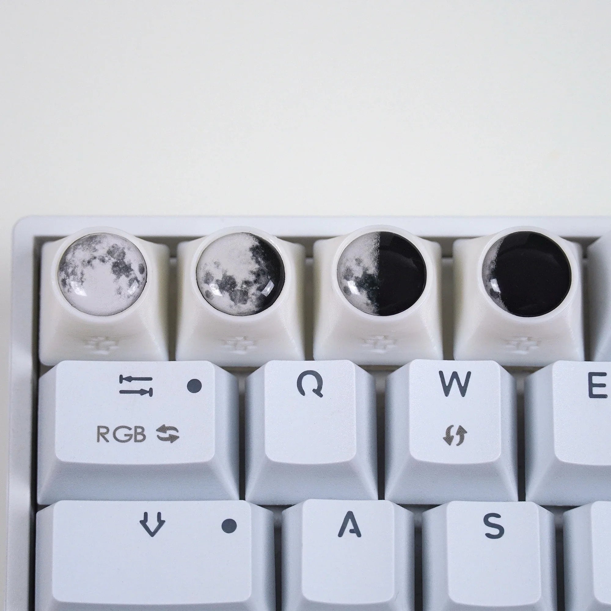 Artisan Moon Phase Keycap