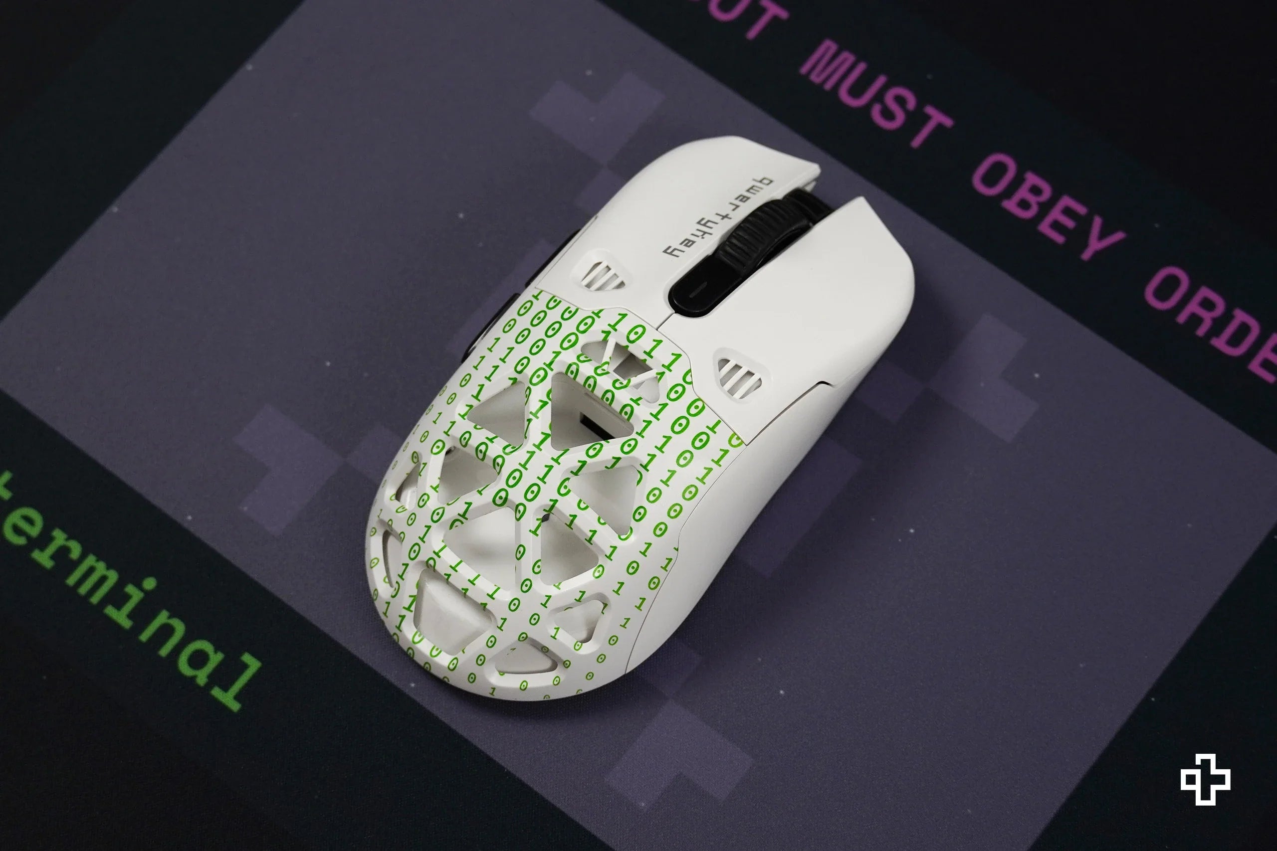 QKM1 Terminal White Mouse Cover