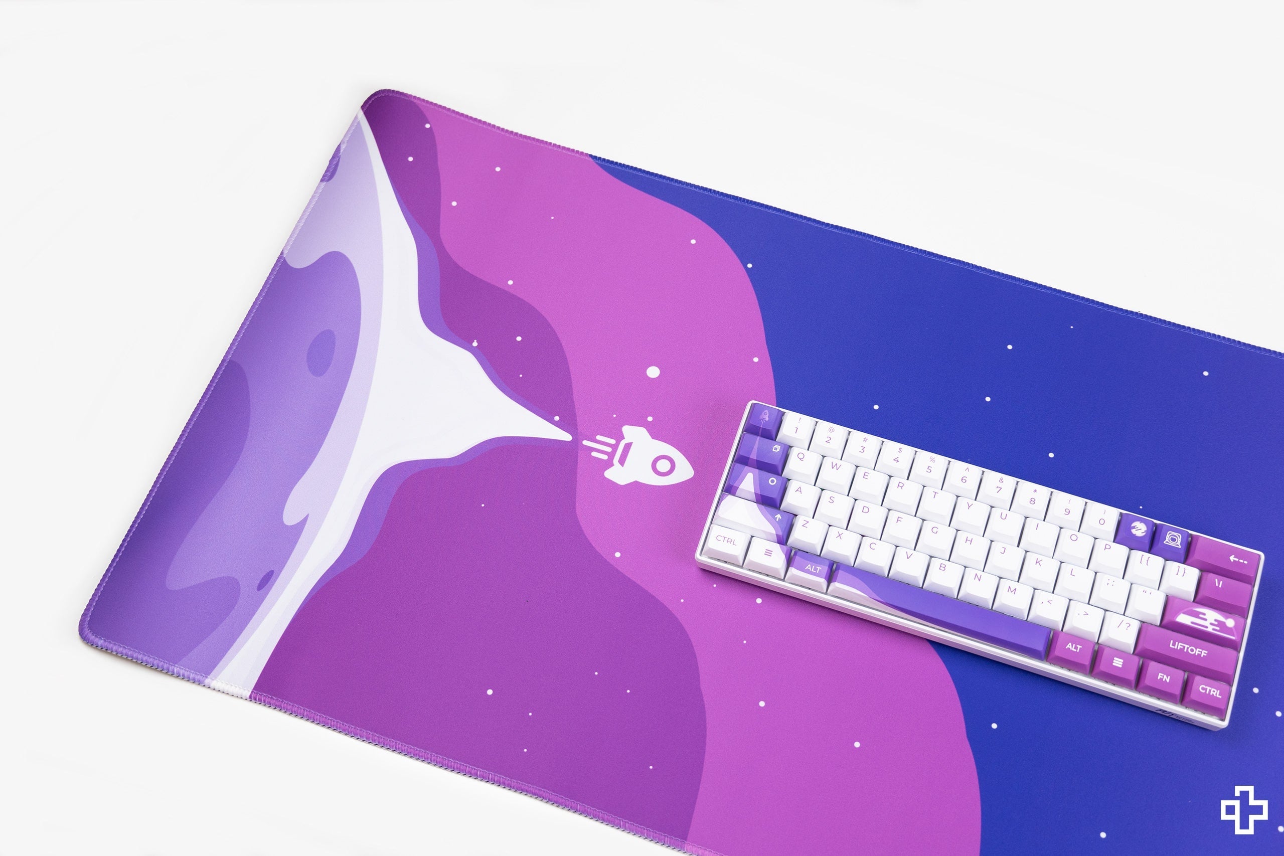 Deskmat Mousepad QwertyKey LiftOff 4mm stitched edges - QwertyKey
