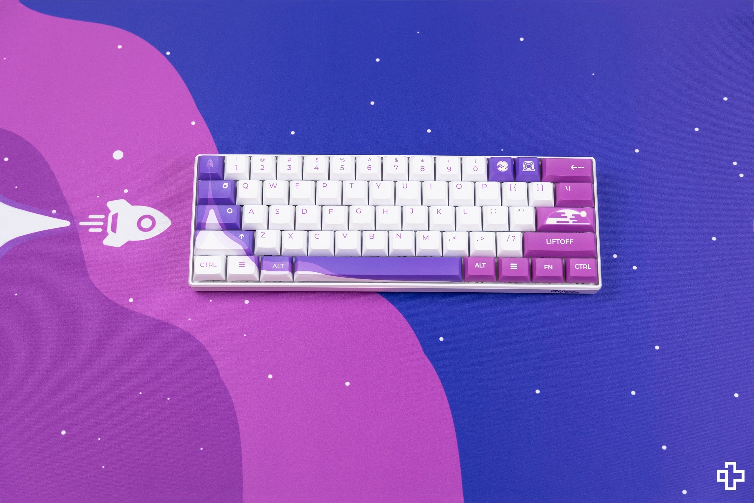 Deskmat Mousepad QwertyKey LiftOff 4mm stitched edges - QwertyKey