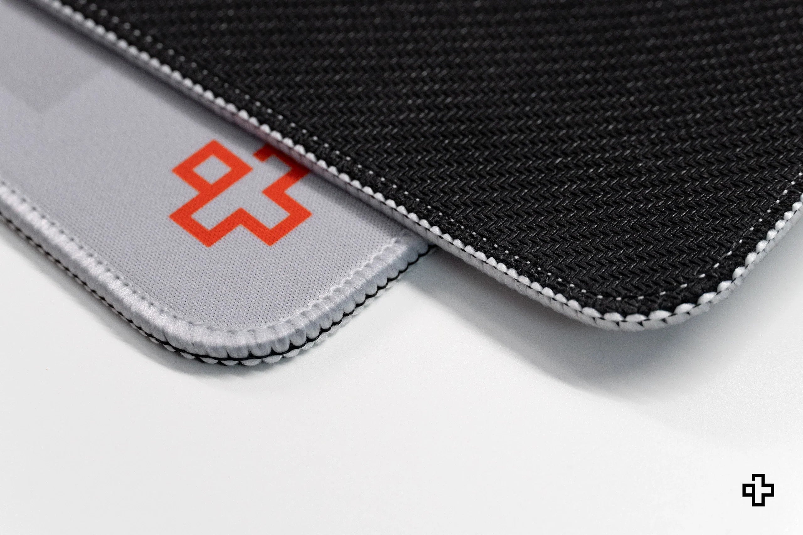 Deskmat Mousepad Formula Silver Circuit 4mm Stitched Edges