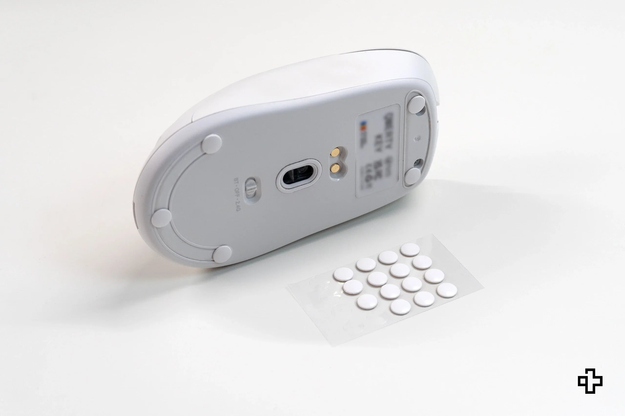 QwertyKey Glass Mouse Skates 40 Dots | PTFE + UPE