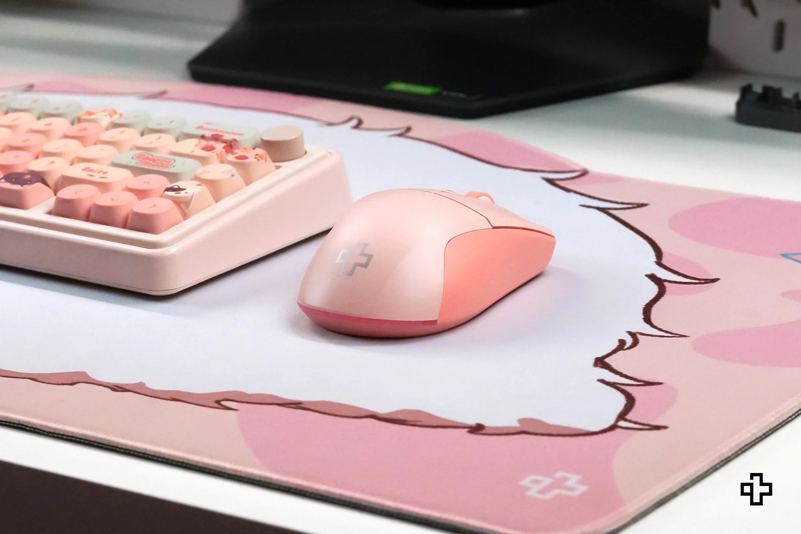 QwertyKey Flow Office Bluetooth Wireless RGB Pink Mouse