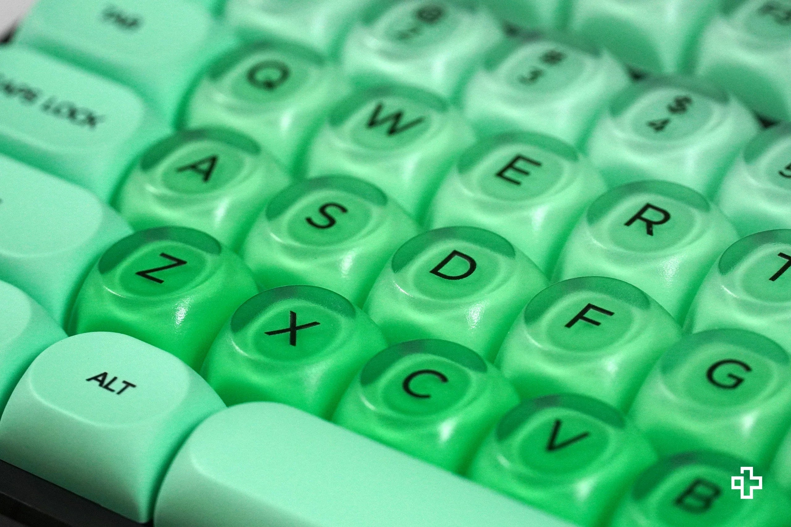 QwertyKey Mint HOA Profile Keycap Set