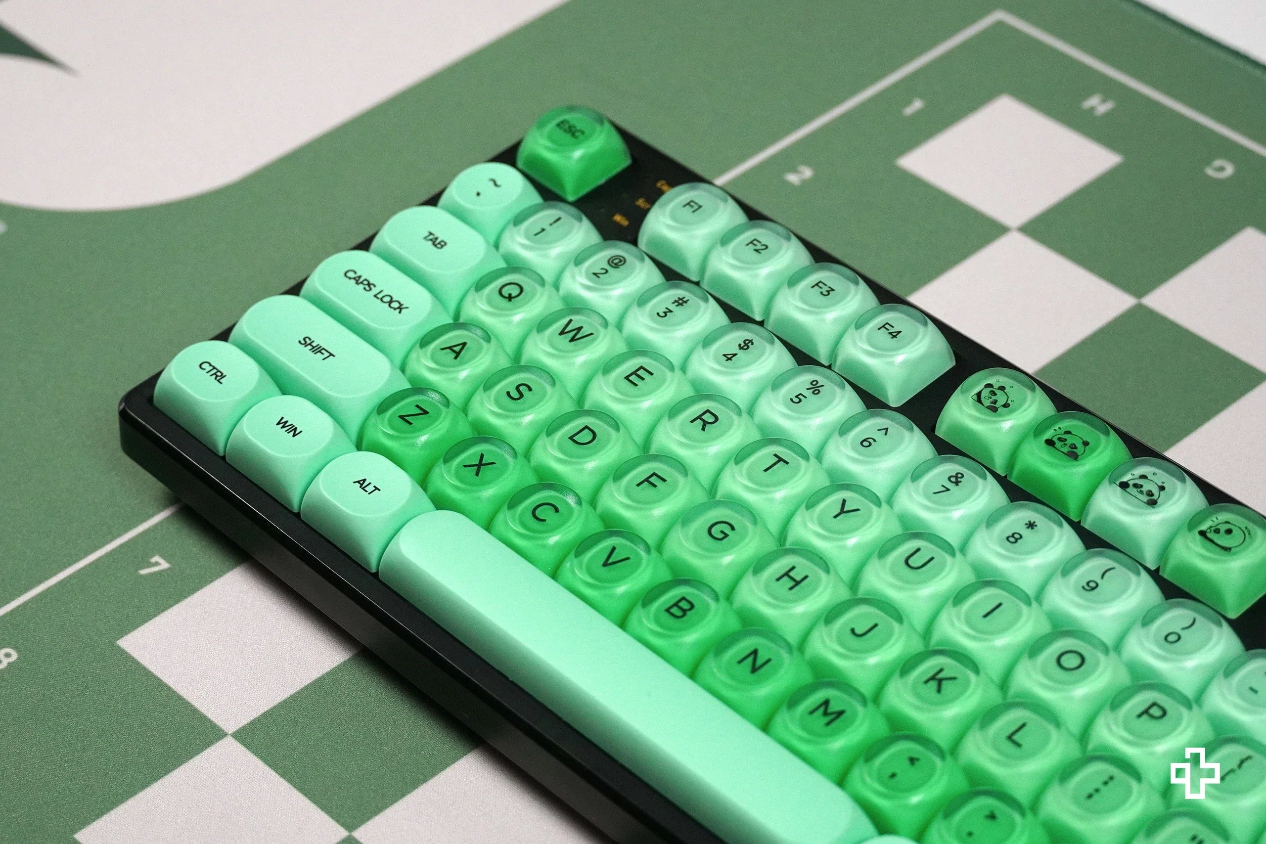 QwertyKey Mint HOA Profile Keycap Set