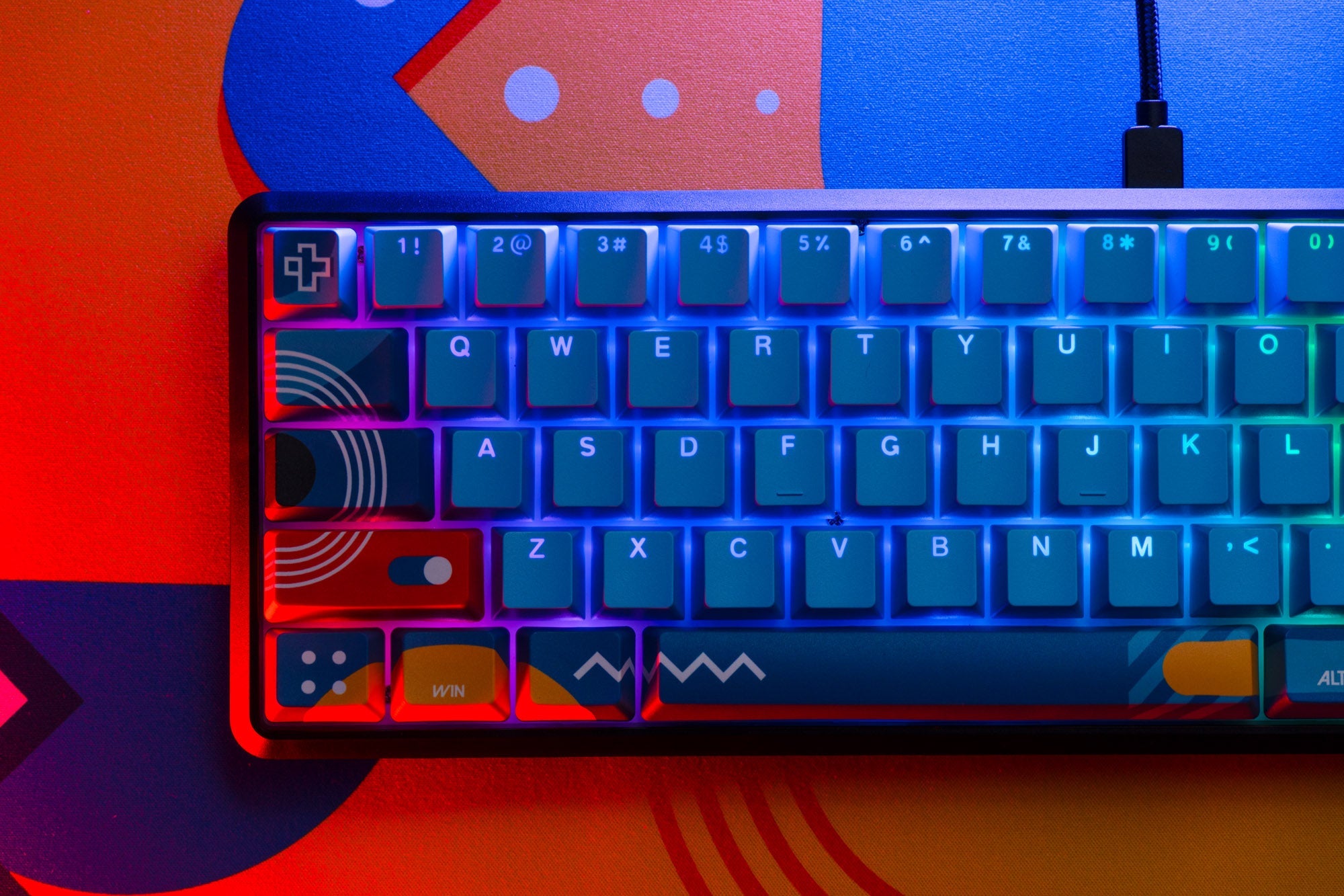 QwertyKey65 Metric Hotswap RGB Mechanical Gaming Keyboard - QwertyKey
