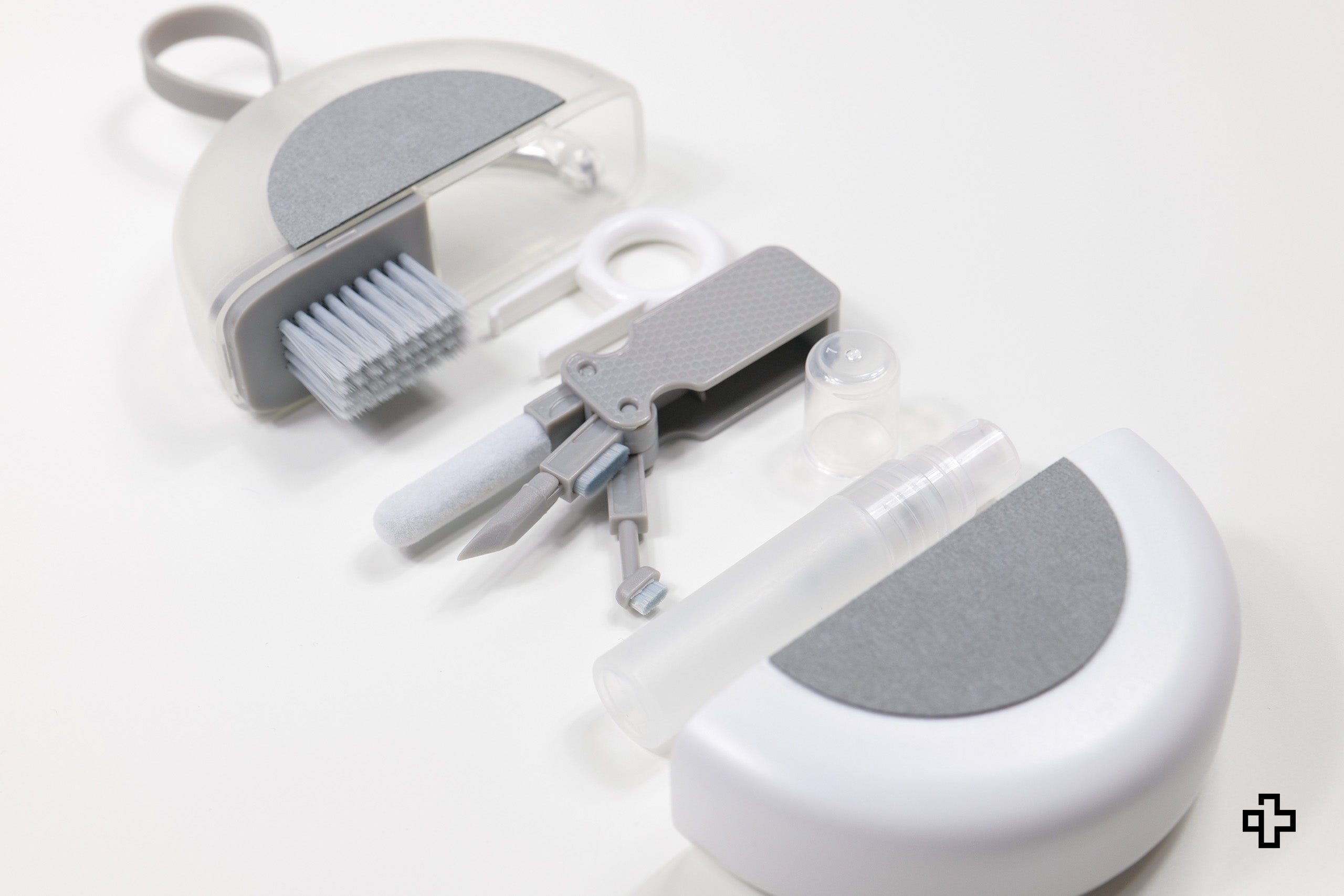 Multifunctional Cleaning Kit for Mechanical Keyboards and Headsets