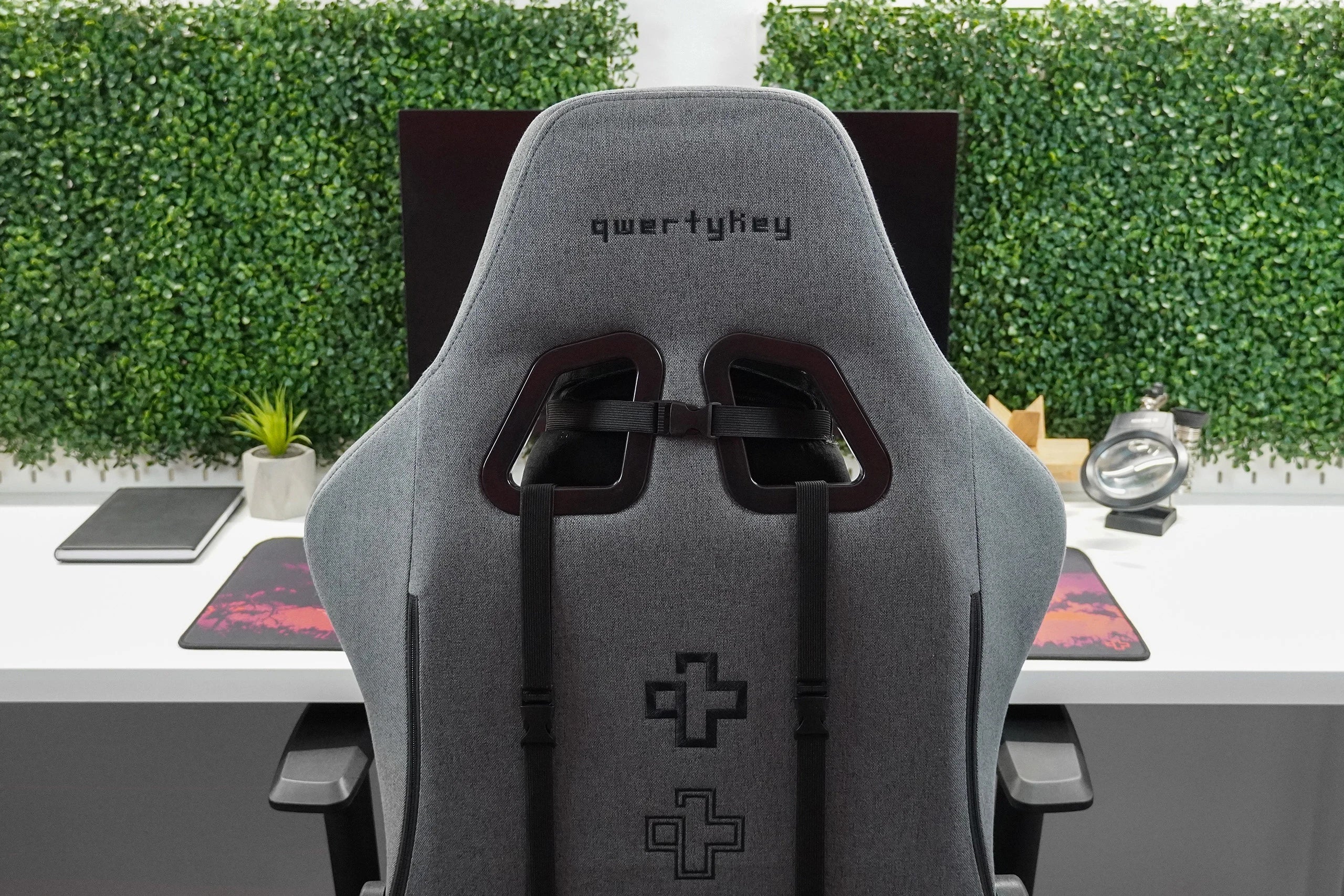QwertyKey - QK/ALT, Gray Gaming Chair