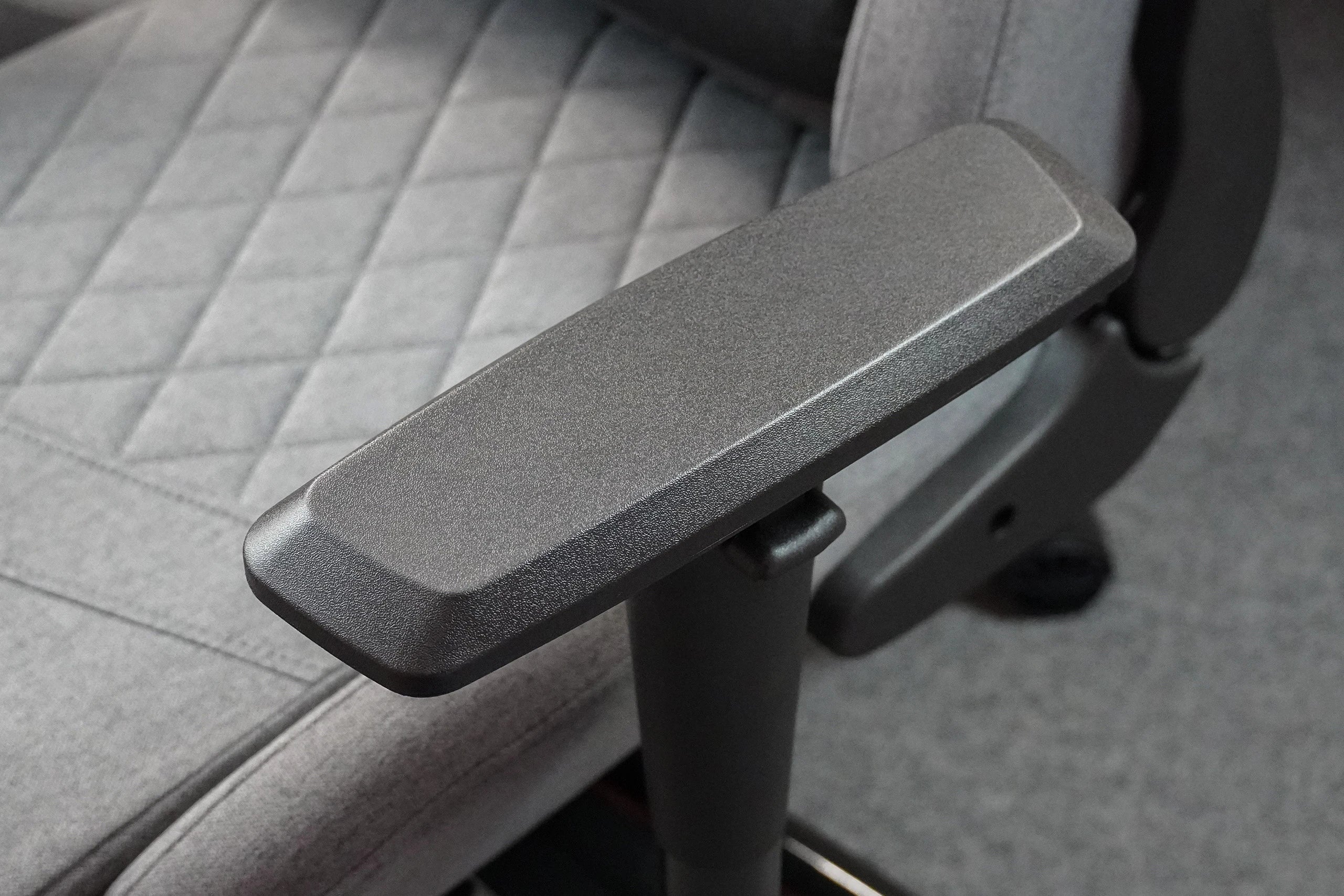 QwertyKey - QK/ALT, Gray Gaming Chair