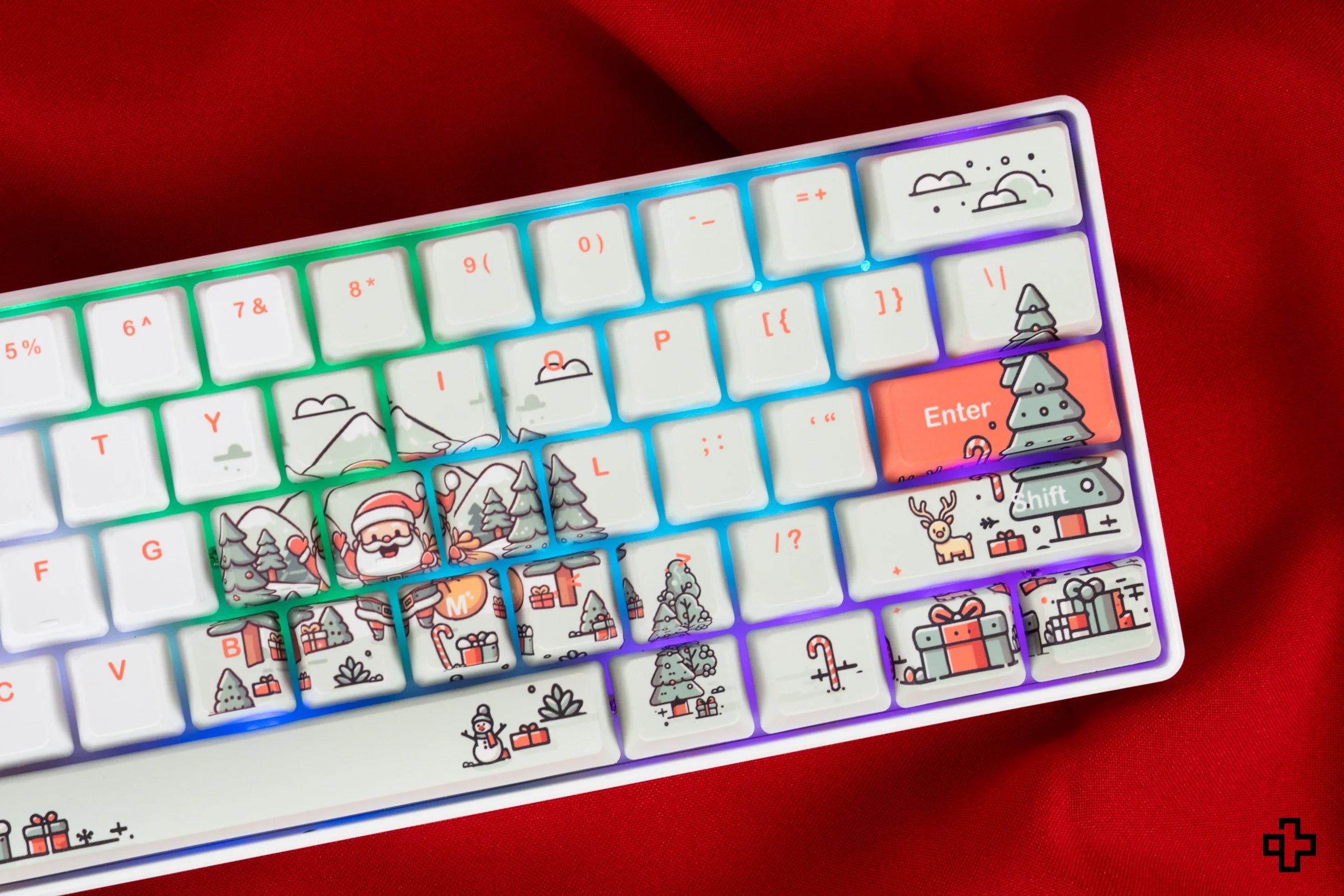 QwertyKey Santa Hotswap Christmas Mechanical Gaming Keyboard