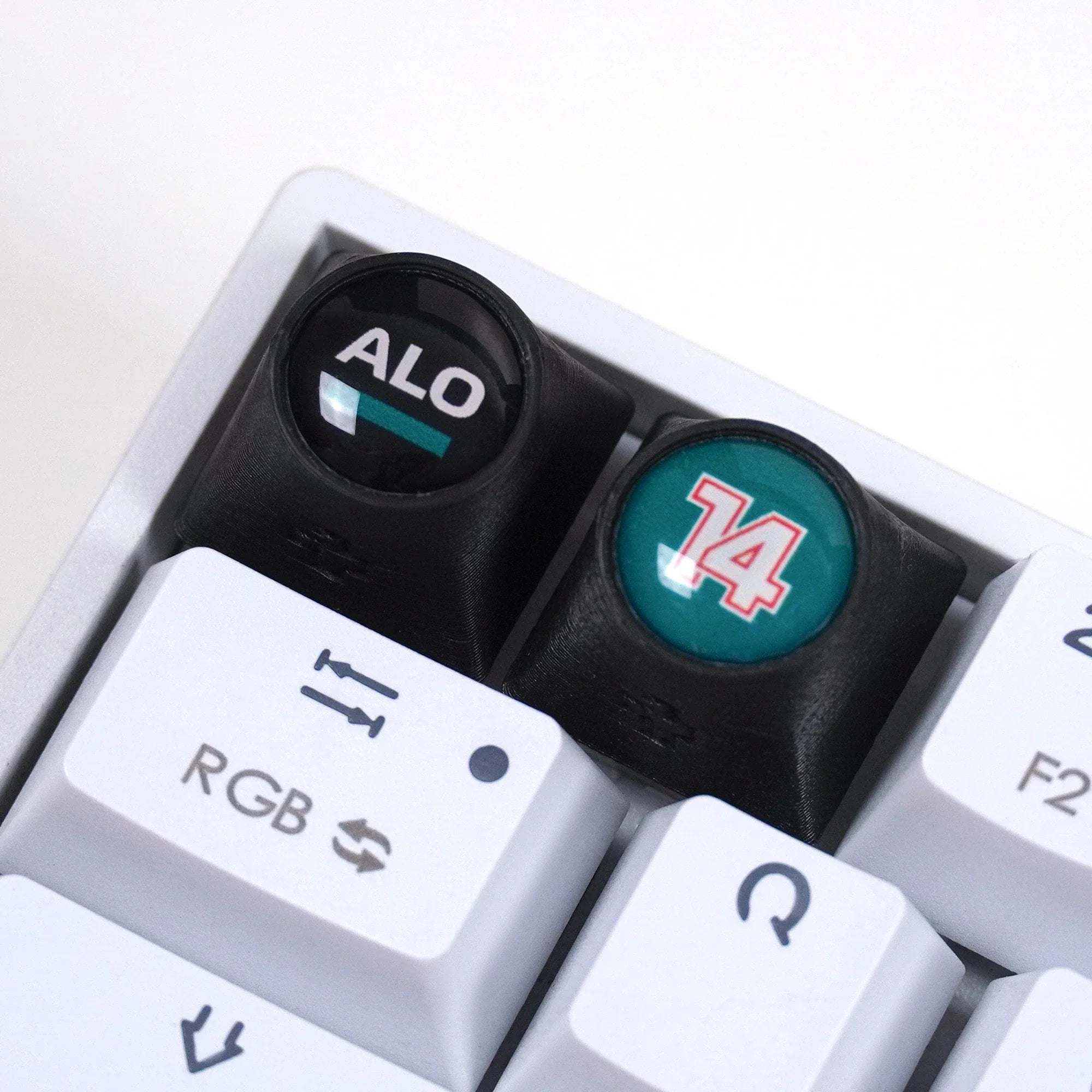 Artisan F1 - ALO + NR. 14 Keycap