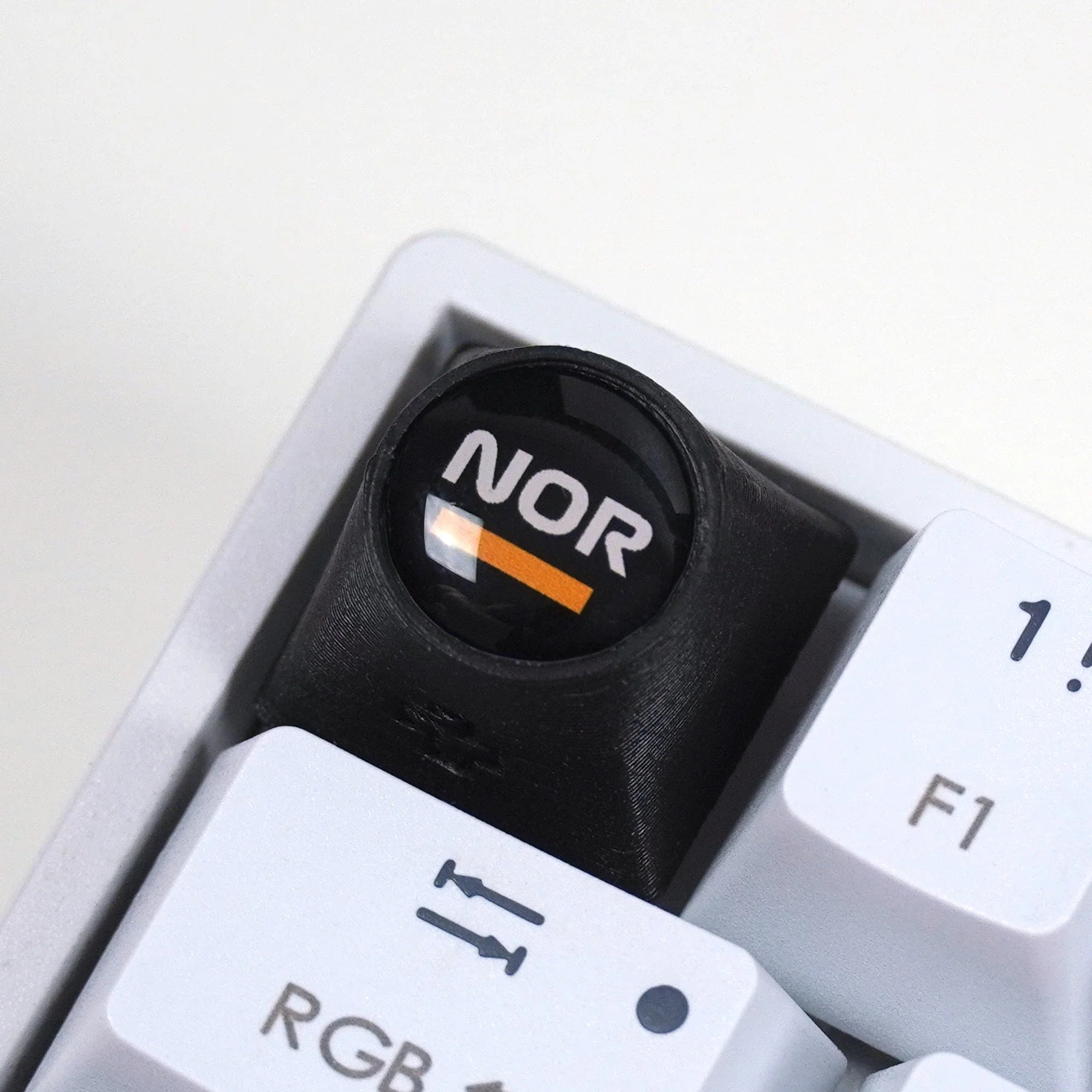 Artisan F1 -  NOR + NR. 4 Keycap