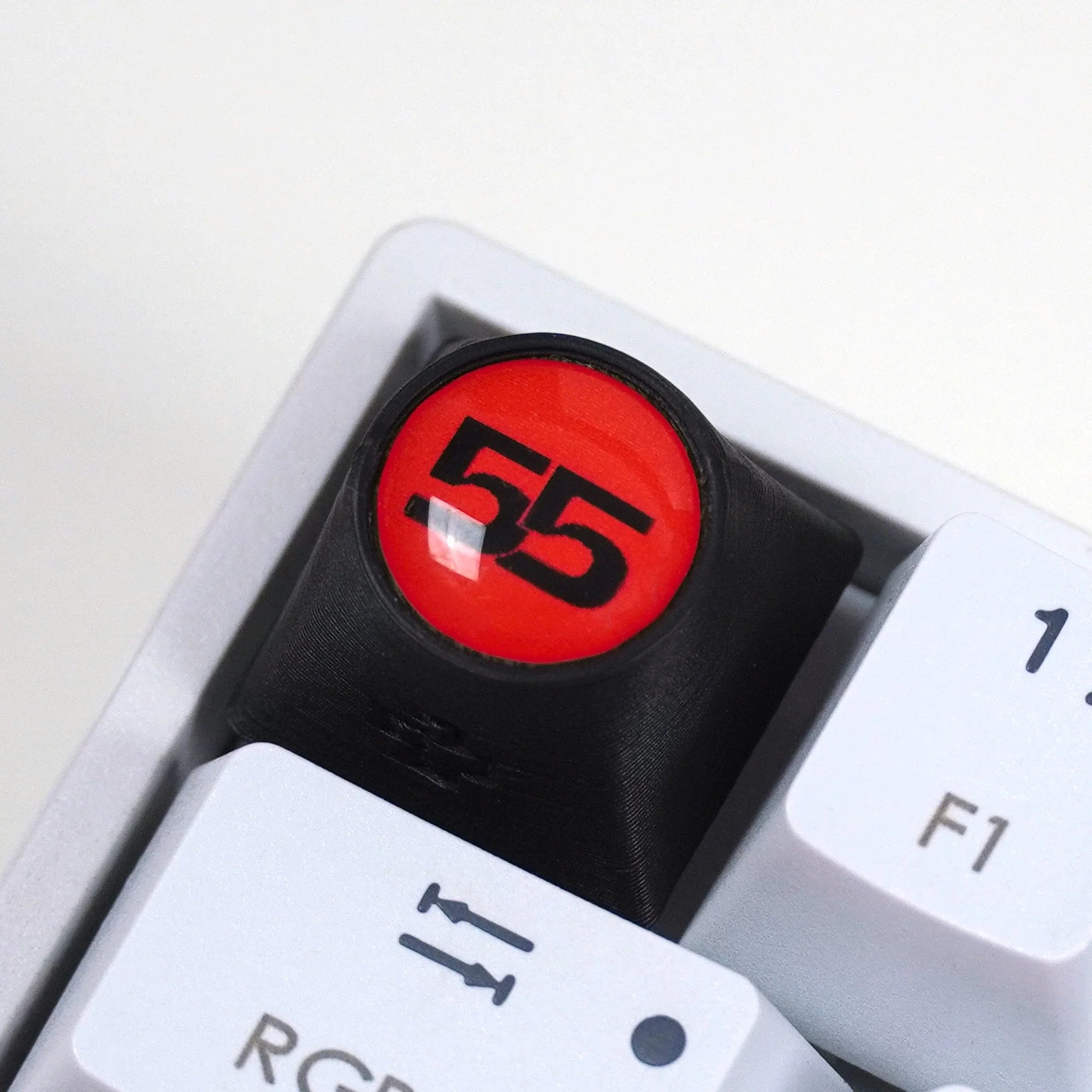 Artisan F1 - SAI + NR. 55 Keycap