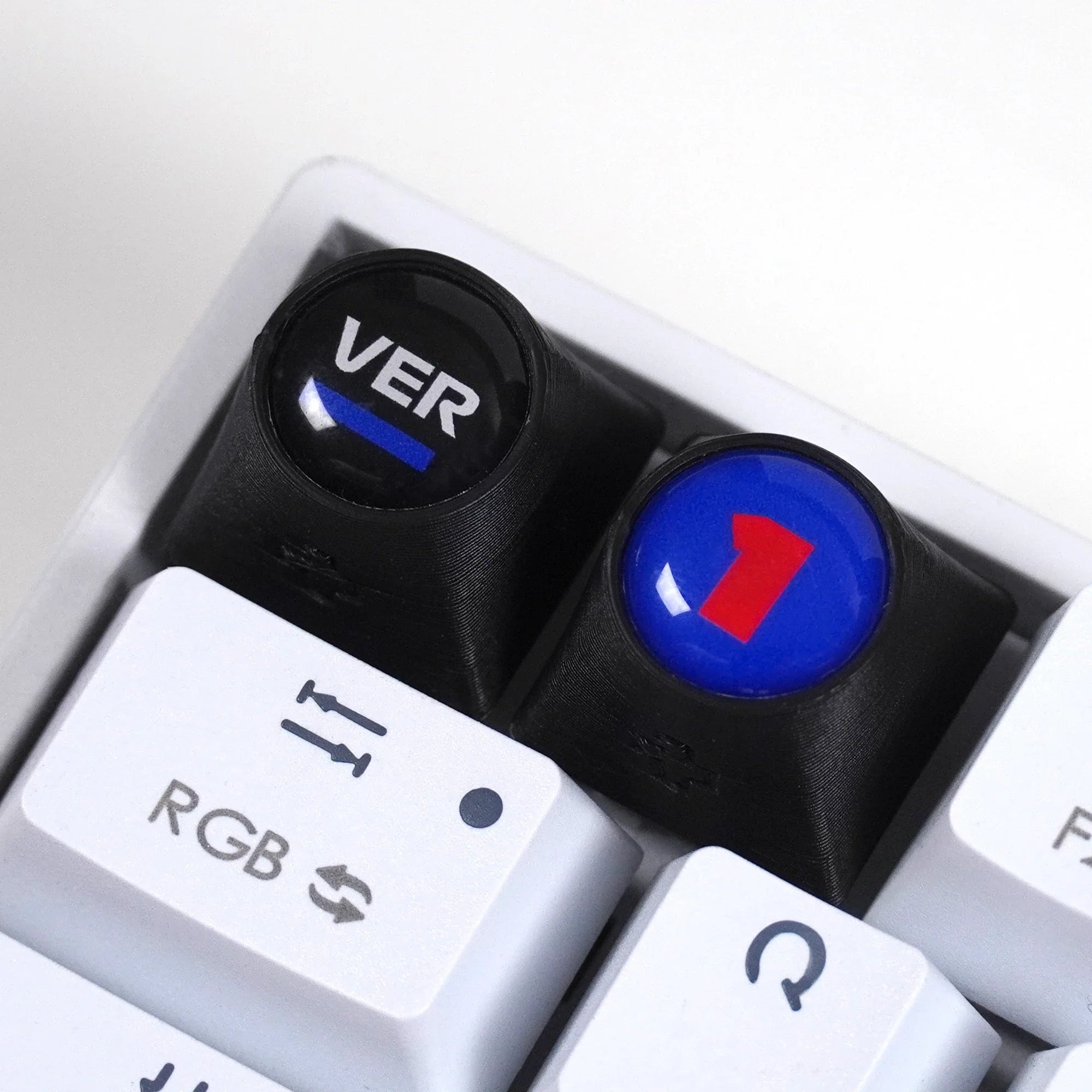 Artisan F1 - VER + NR. 1 Keycap