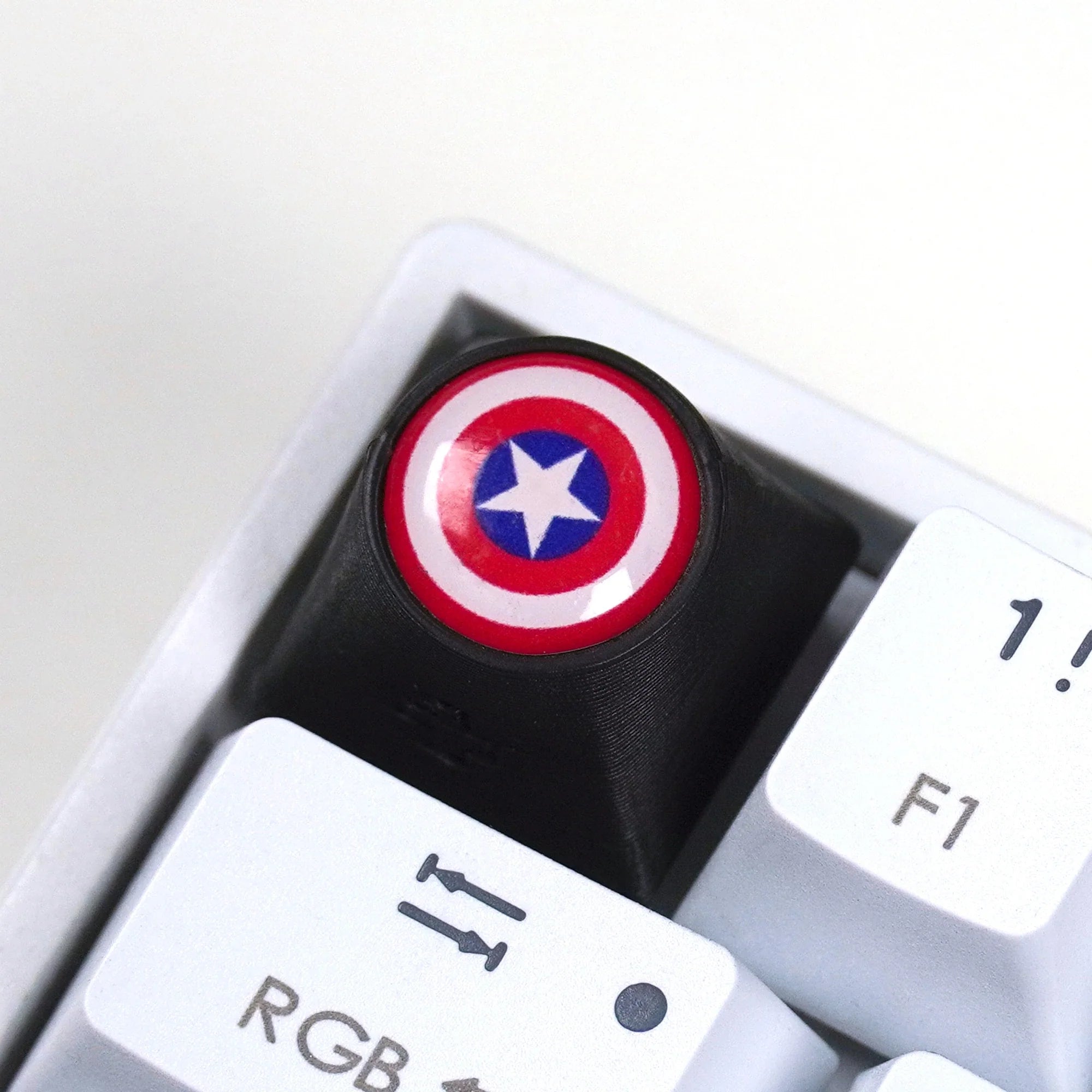 Artisan America SuperHero Keycap