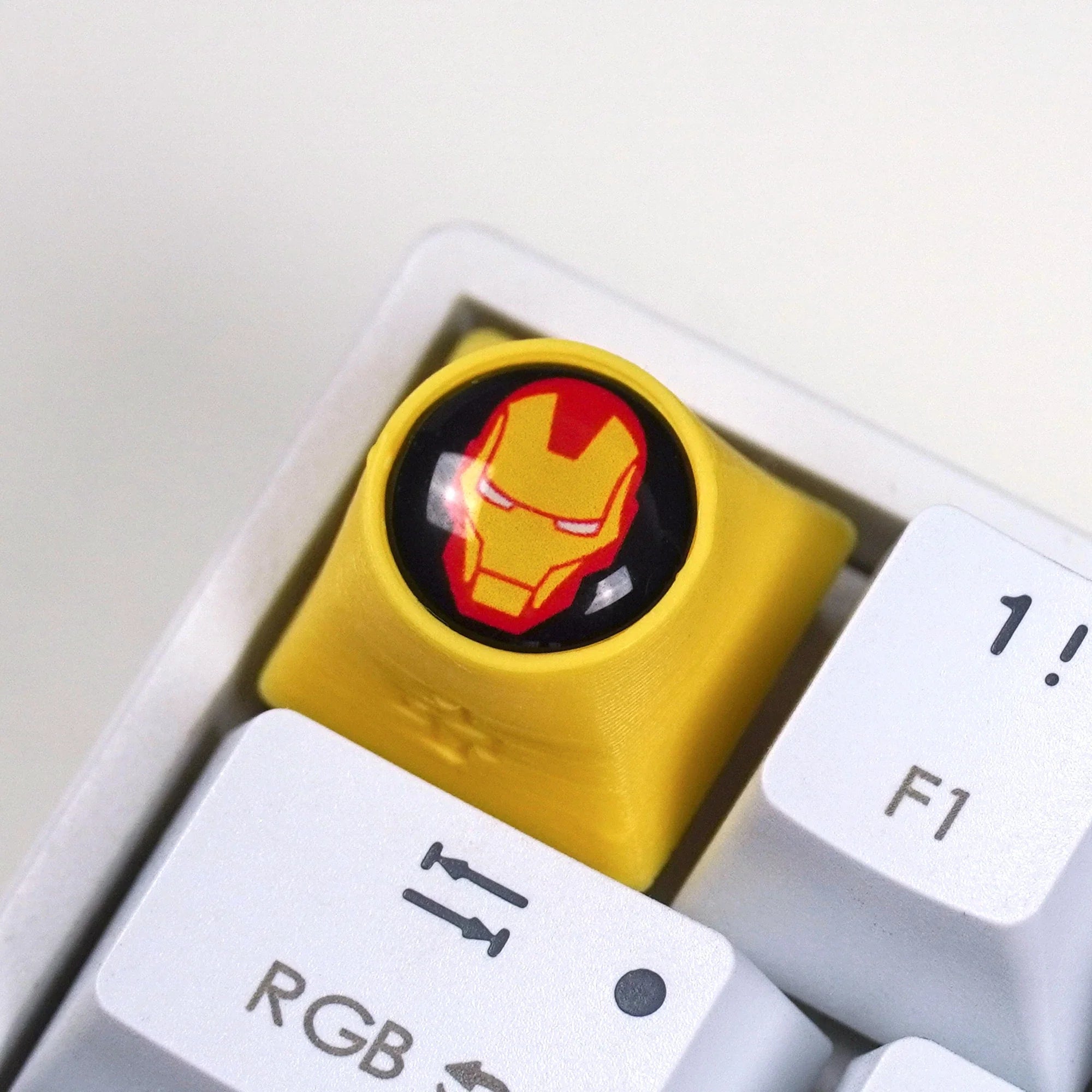 Artisan Shell Head SuperHero Keycap