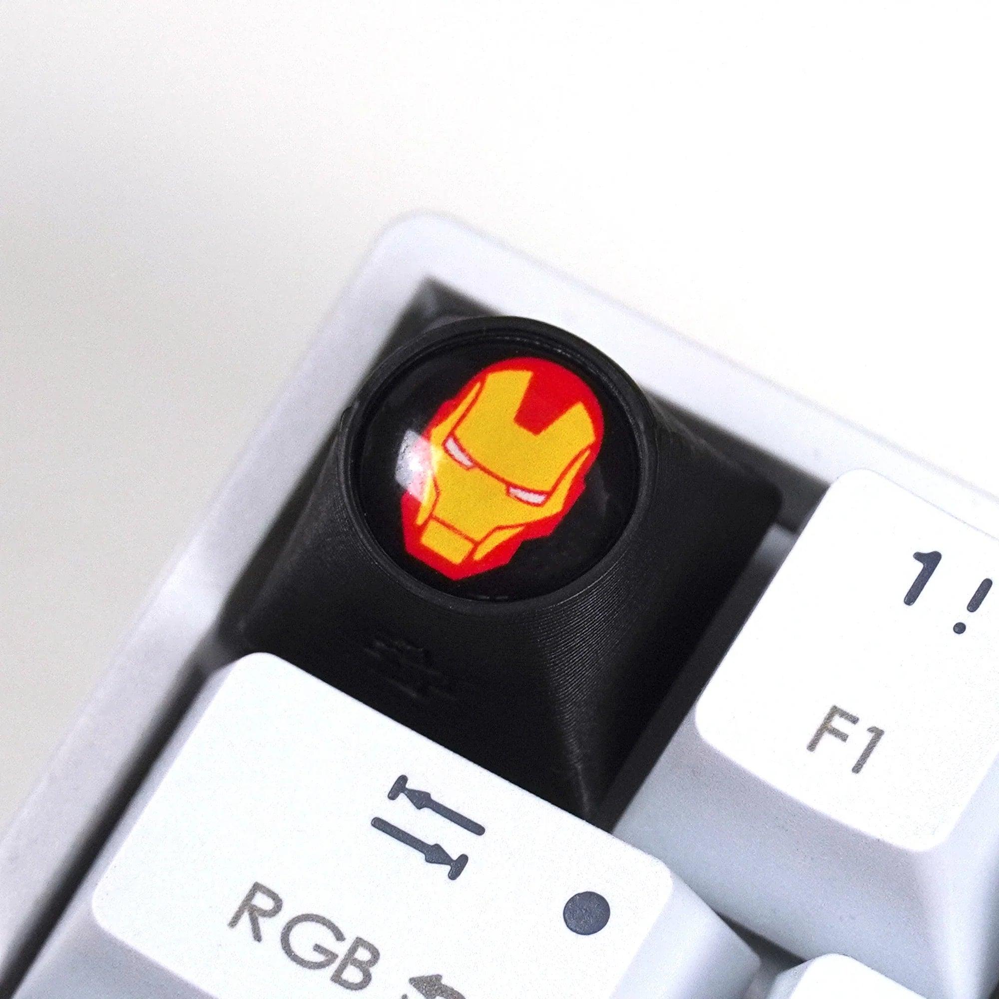 Artisan Shell Head SuperHero Keycap