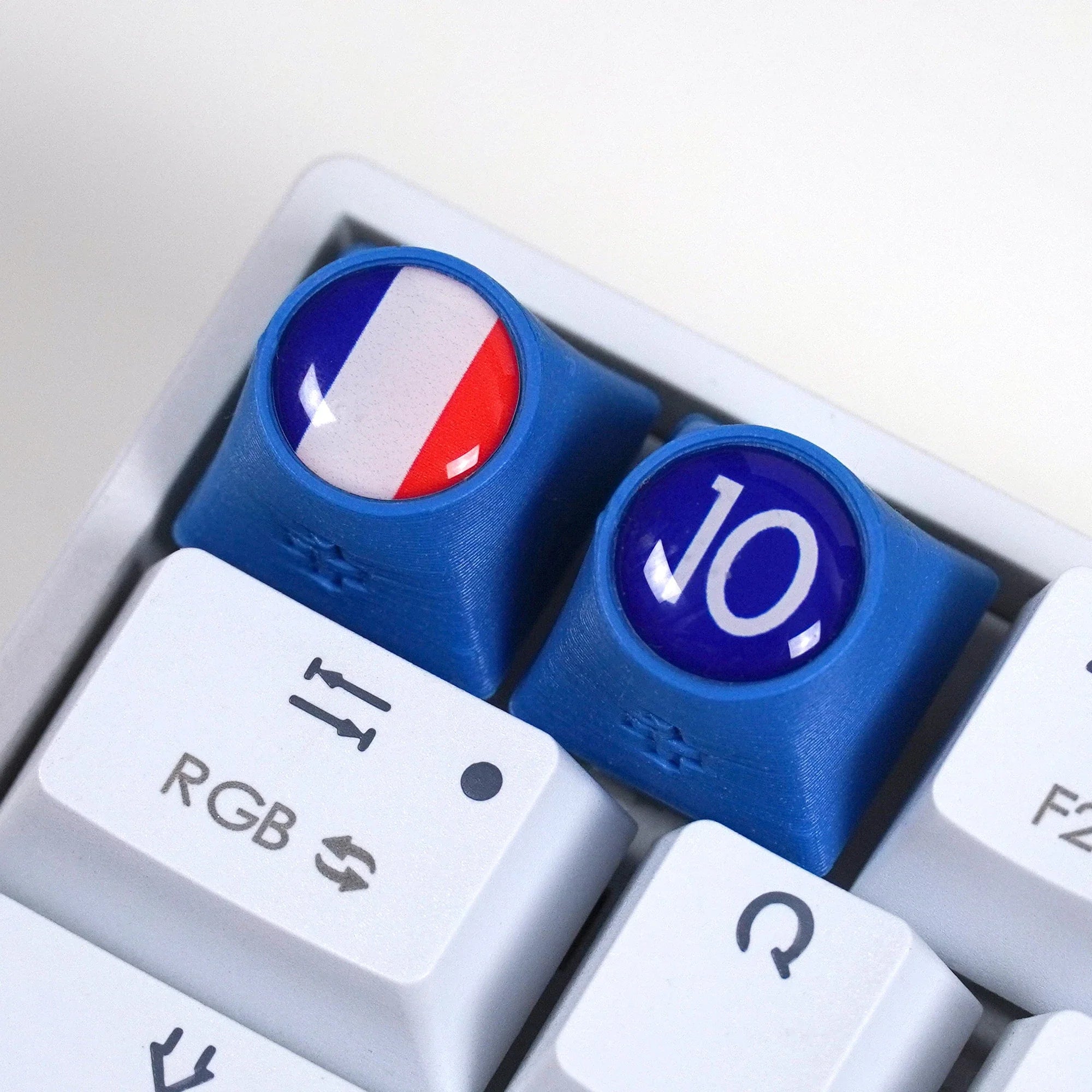 Artisan France NR. 10 Keycap