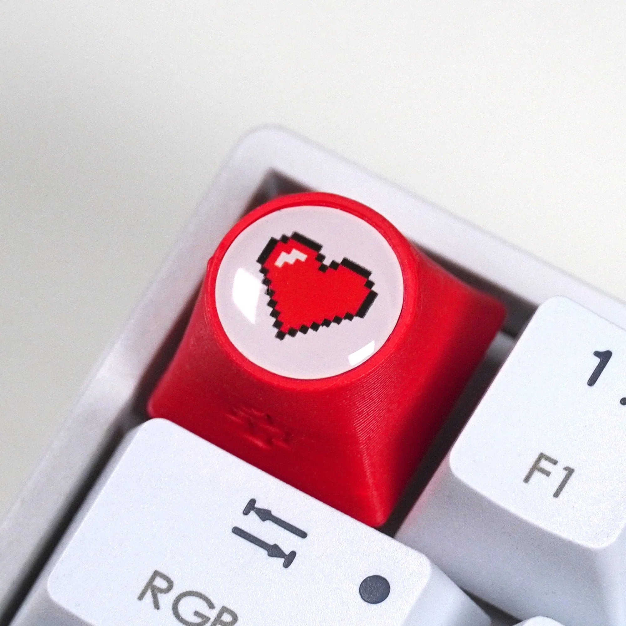 Artisan Pixel Heart Keycap