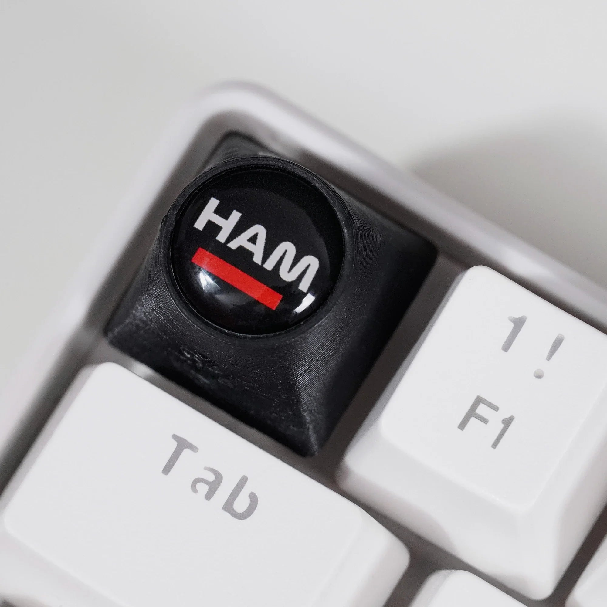 Artisan F1 - HAM + NR. 44 Keycap