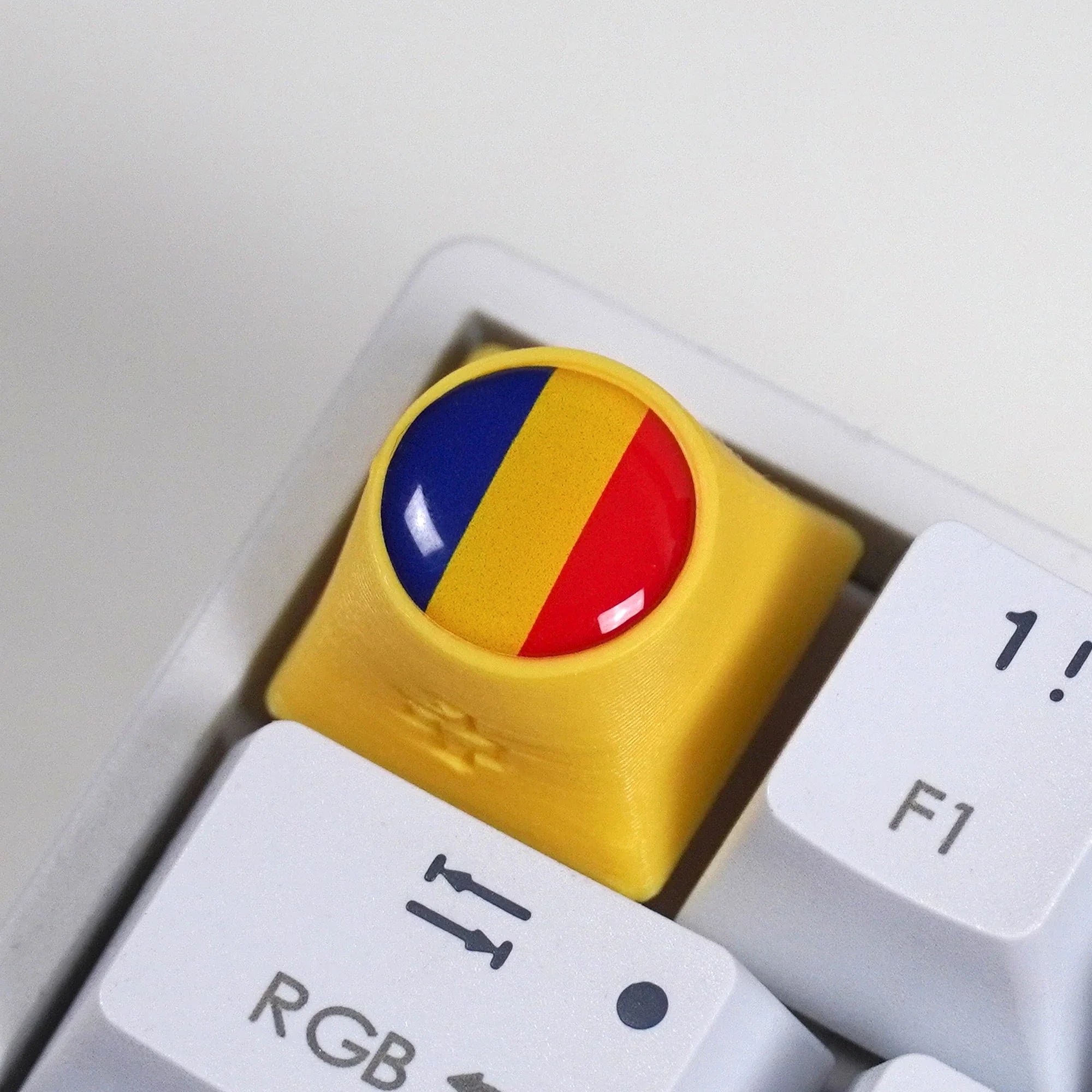 Artisan Romania NR.10 Keycap
