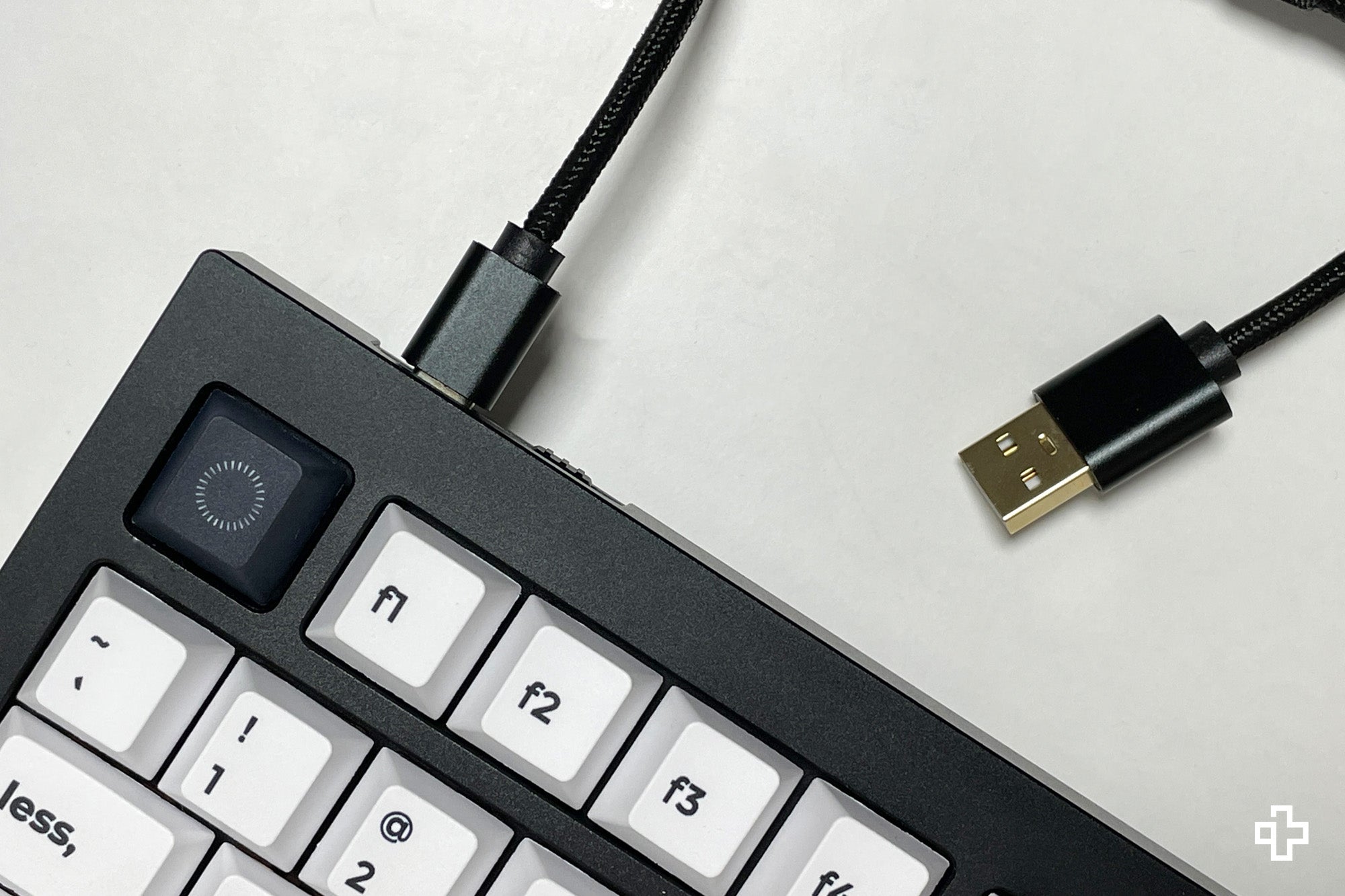 Cable USB-C White/Black - QwertyKey