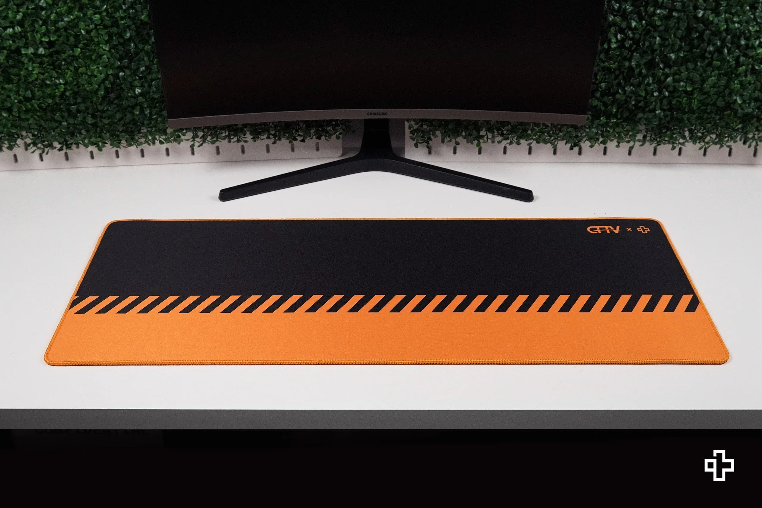 QwertyKey x ClipFixTV Deskmat 4mm Stitched Edges
