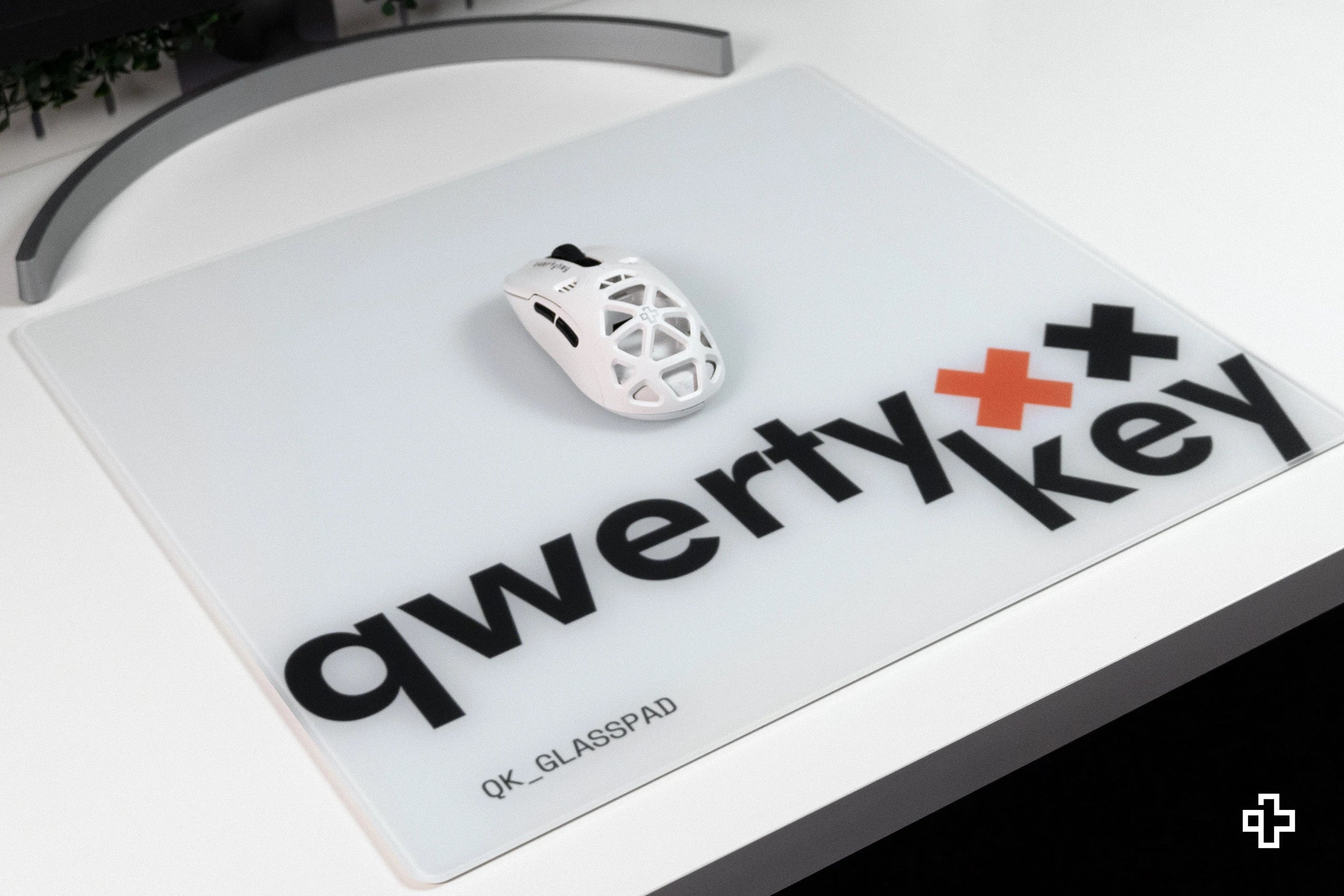 QwertyKey Esports Glass White 3.2mm Anti-Slip TPU Gaming Mousepad