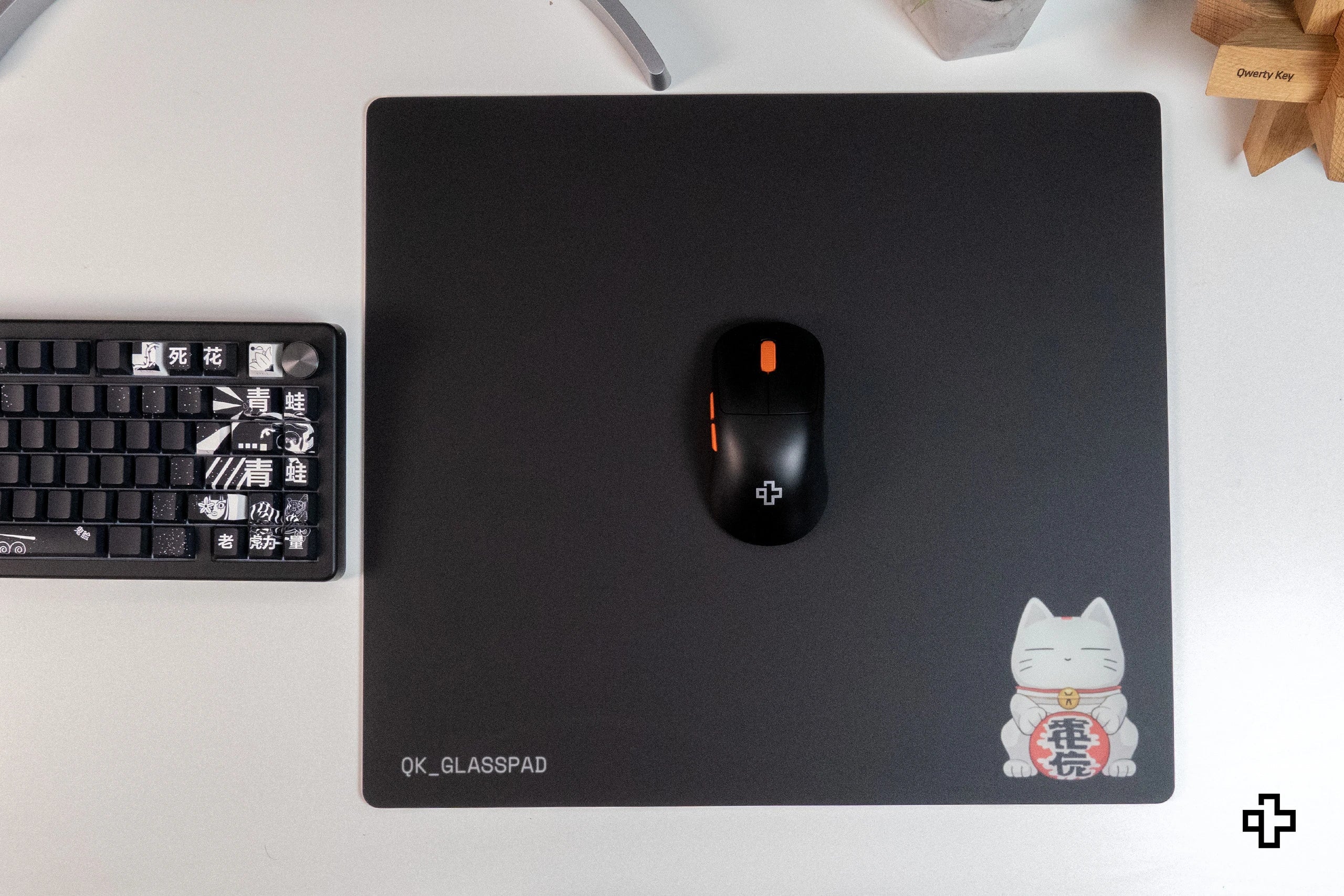 QwertyKey Esports Glass MOMO 3.2mm Anti-Slip TPU Gaming Mousepad
