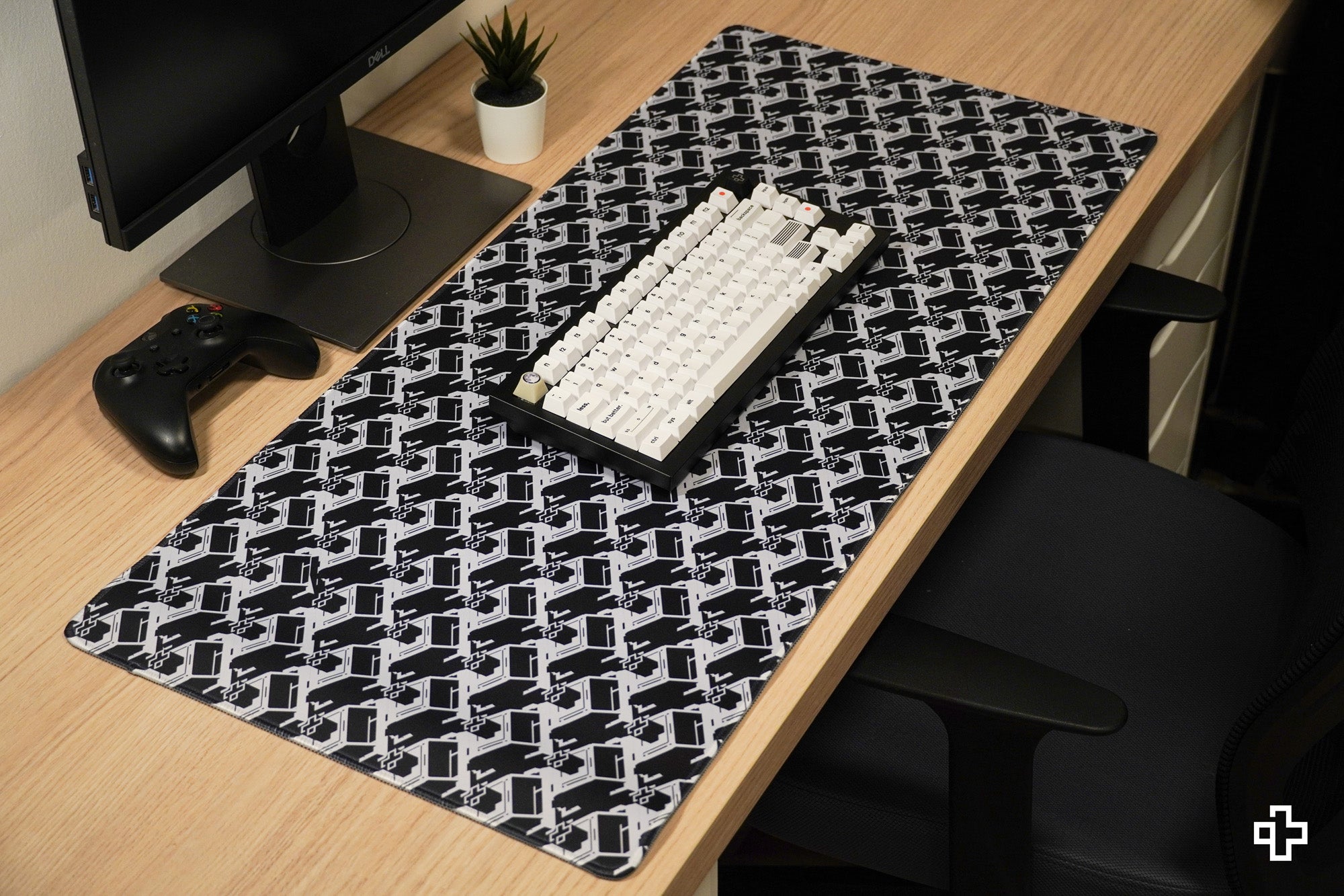 Deskmat Mousepad QwertyKey Graveyard 4mm stitched edges - QwertyKey