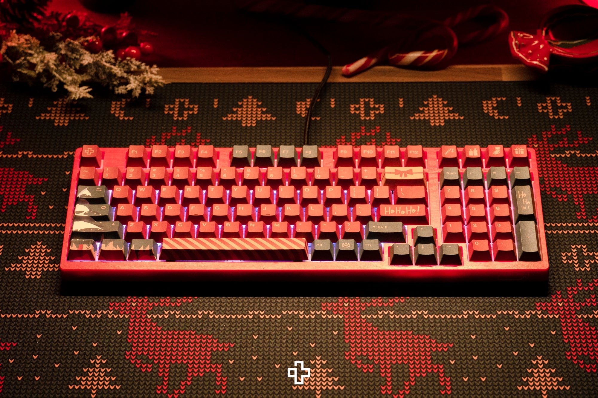 QwertyKey Christmas Deskmat 4mm Stitched Edges