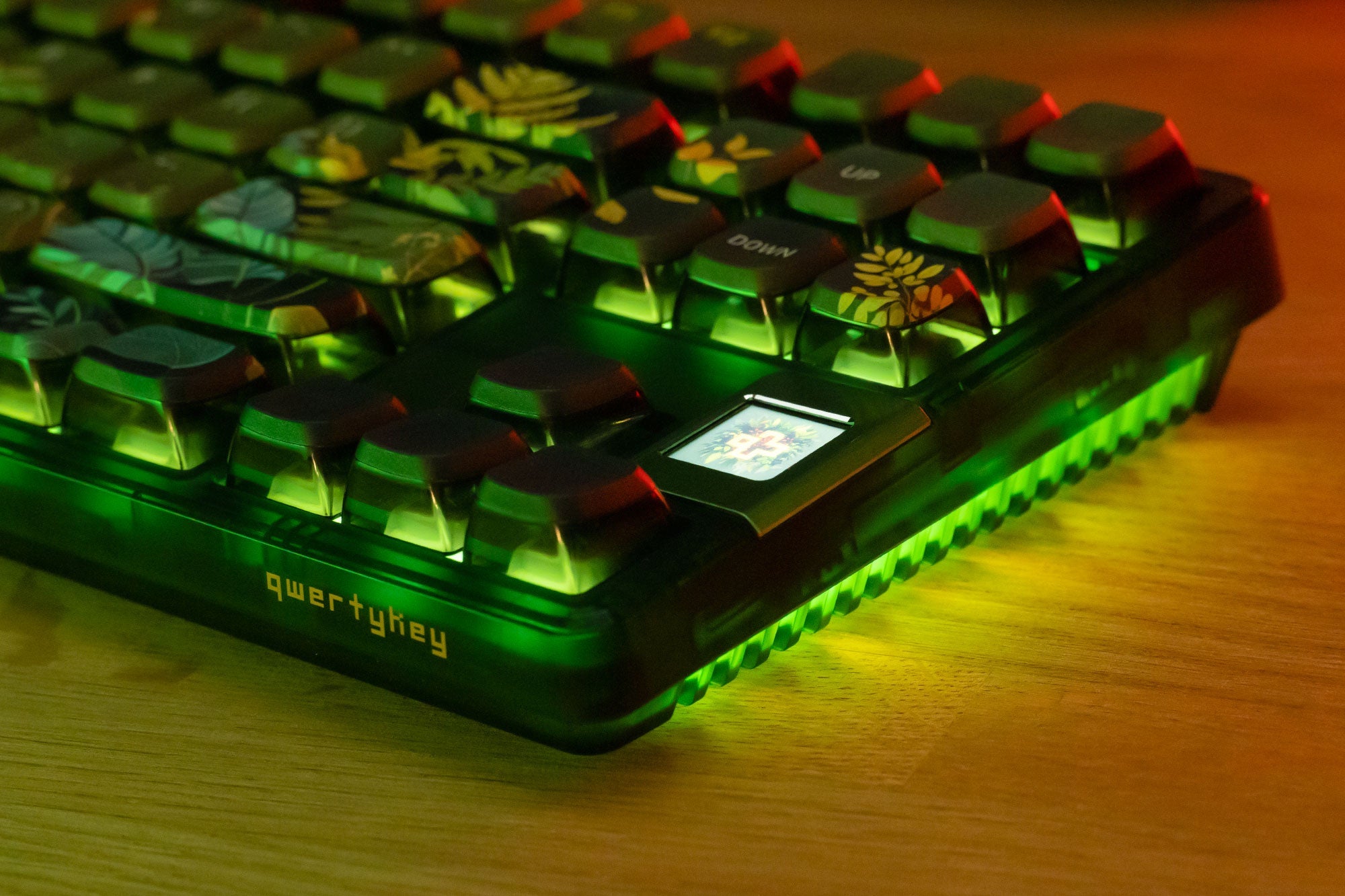 QwertyKey80 Leaf Bluetooth Wireless Hotswap RGB QMK/VIA Gasket Mounted Mechanical Gaming Keyboard with Screen