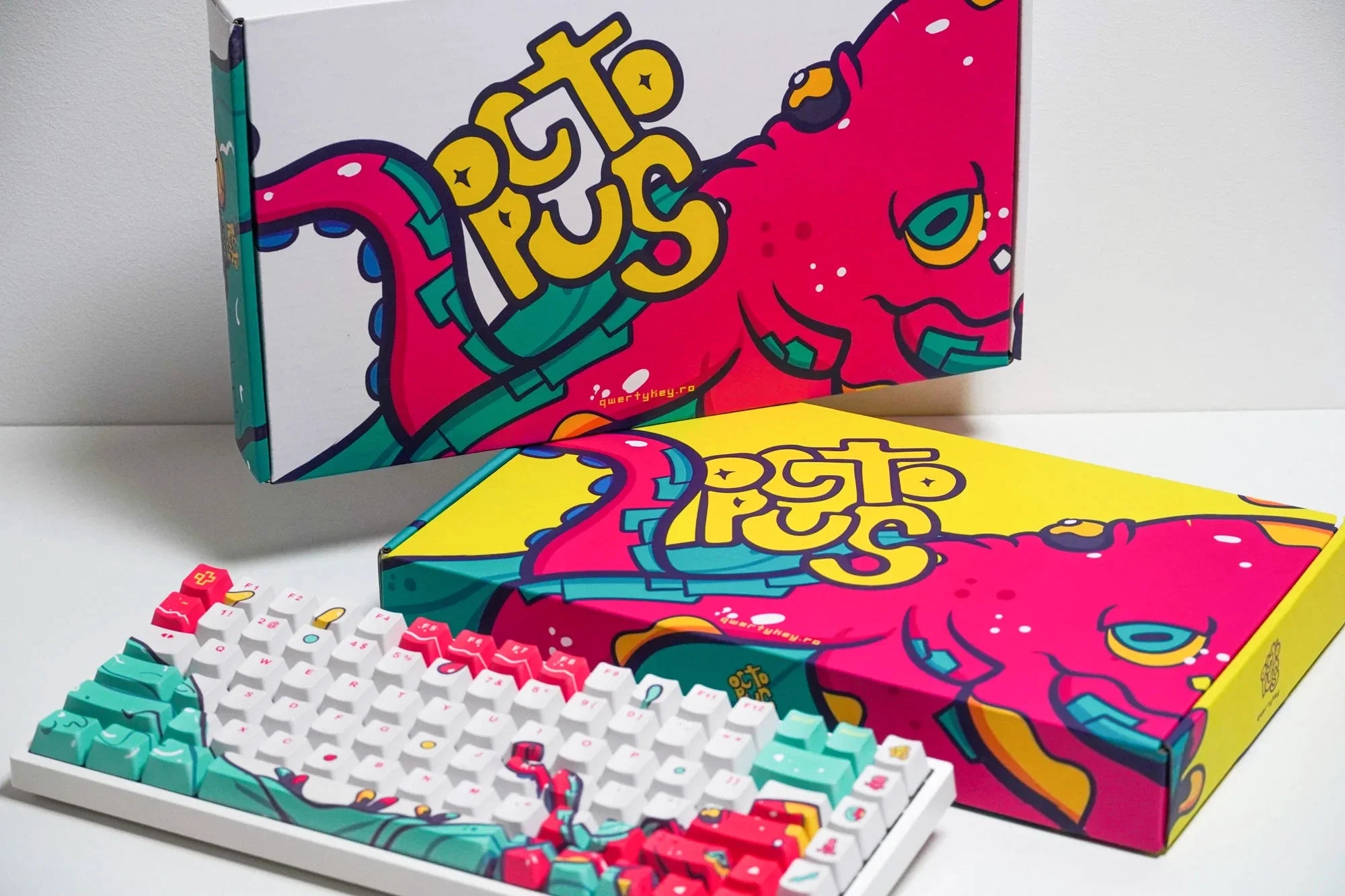 QwertyKey Octopus White OEM Profile PBT Keycap Set