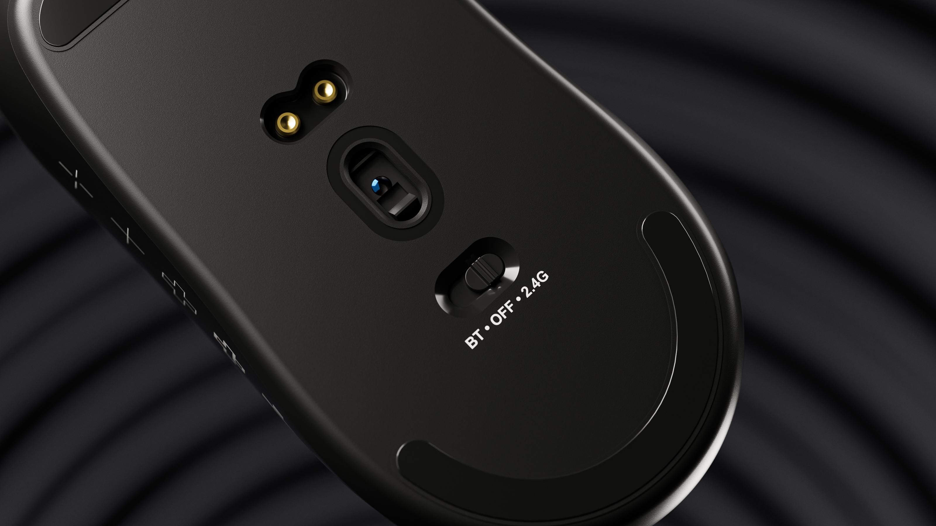 QwertyKey QKM1 Wireless Bluetooth Charging Dock Black Mouse