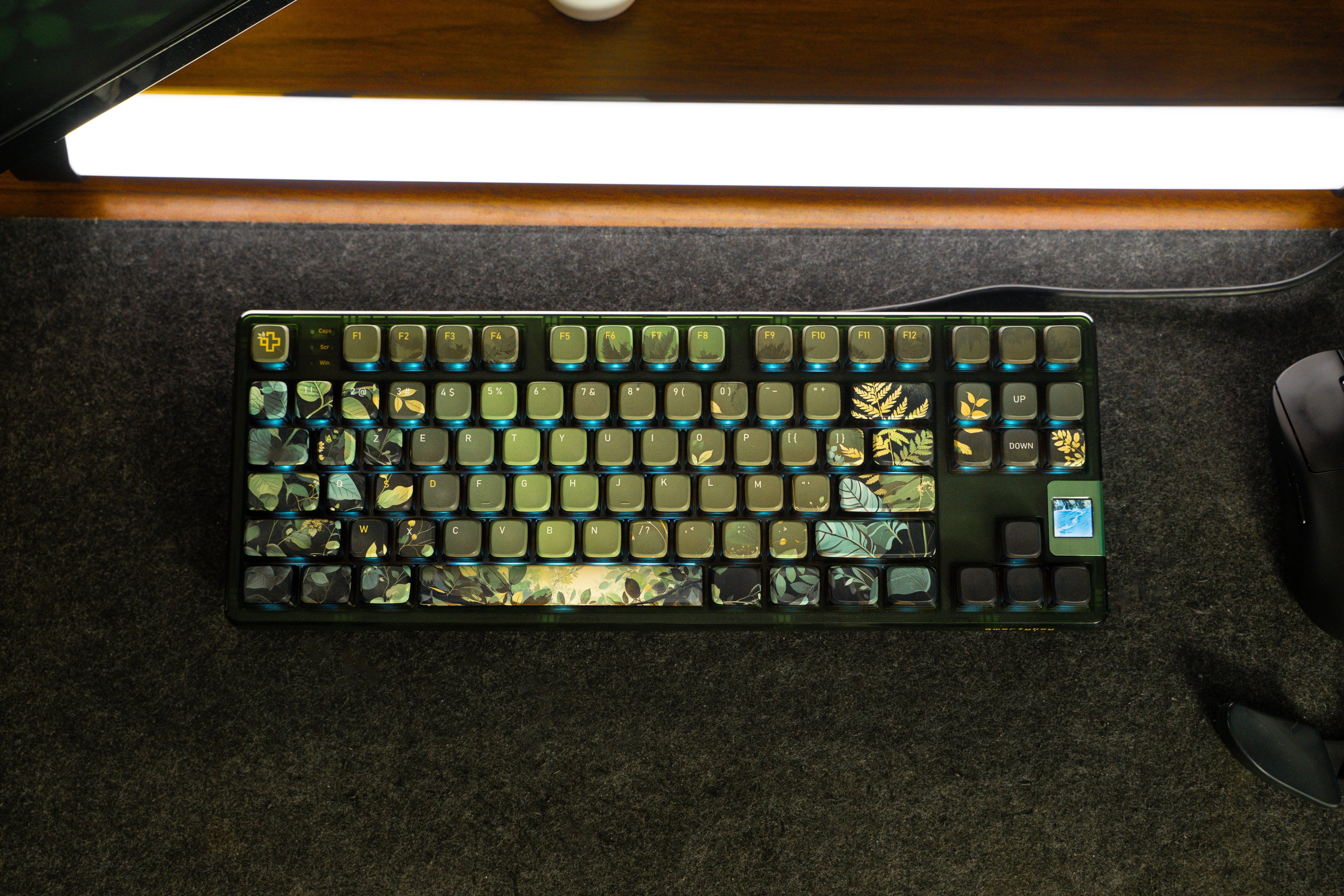 QwertyKey80 Leaf Bluetooth Wireless Hotswap RGB QMK/VIA Gasket Mounted Mechanical Gaming Keyboard with Screen
