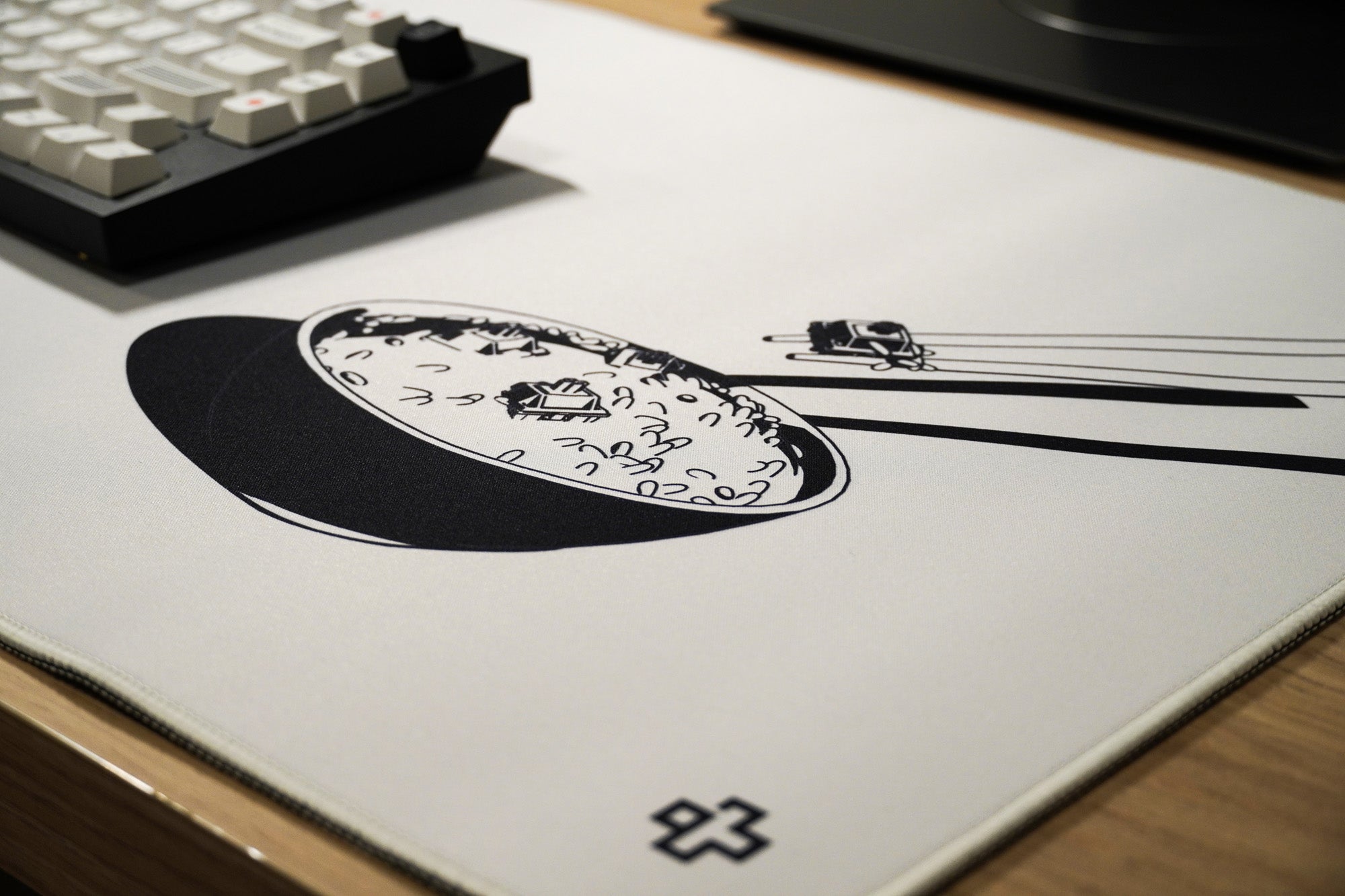 Deskmat Mousepad QwertyKey Rice 4mm stitched edges - QwertyKey