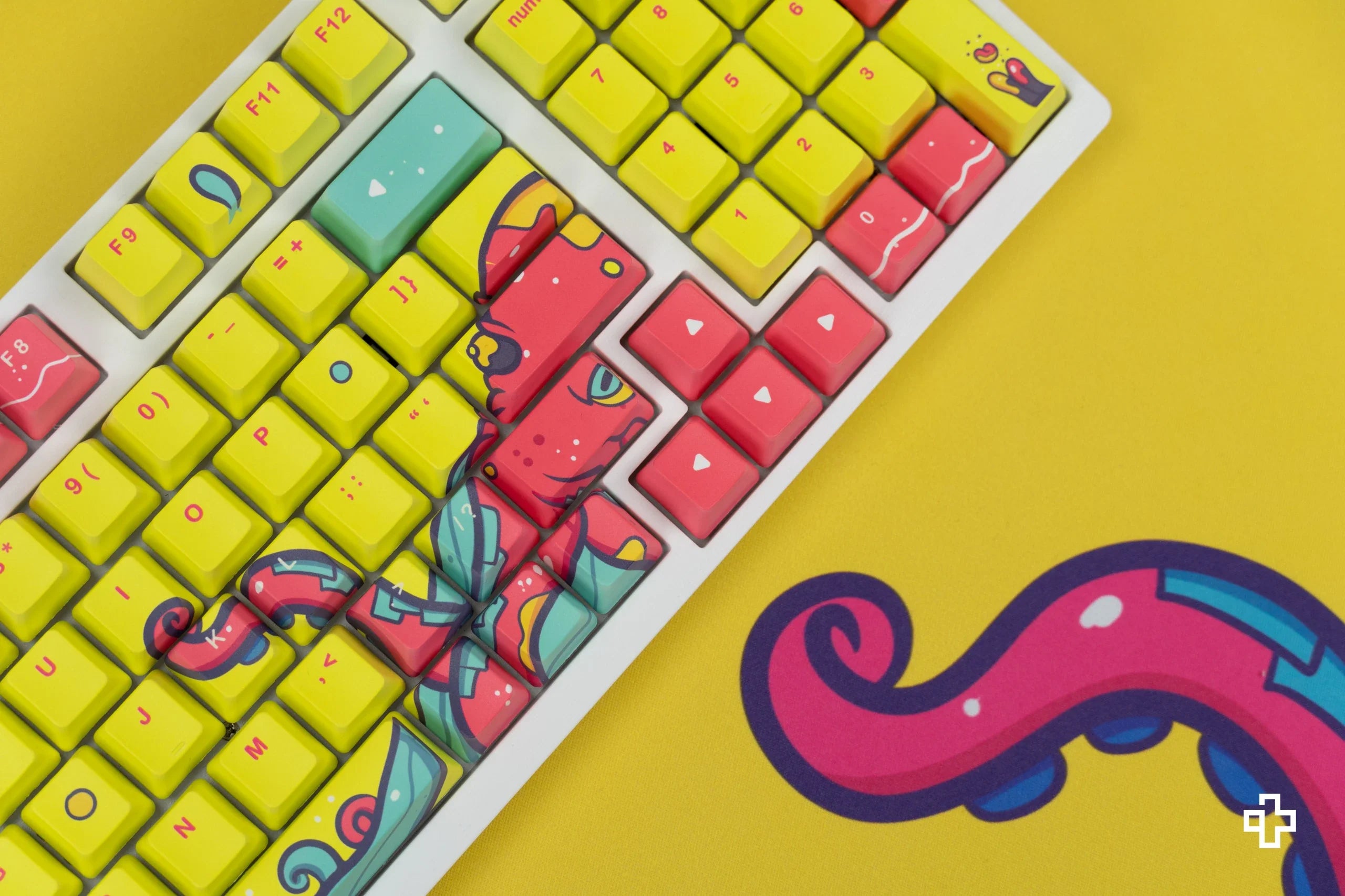 QwertyKey Octopus Yellow OEM Profile PBT Keycap Set
