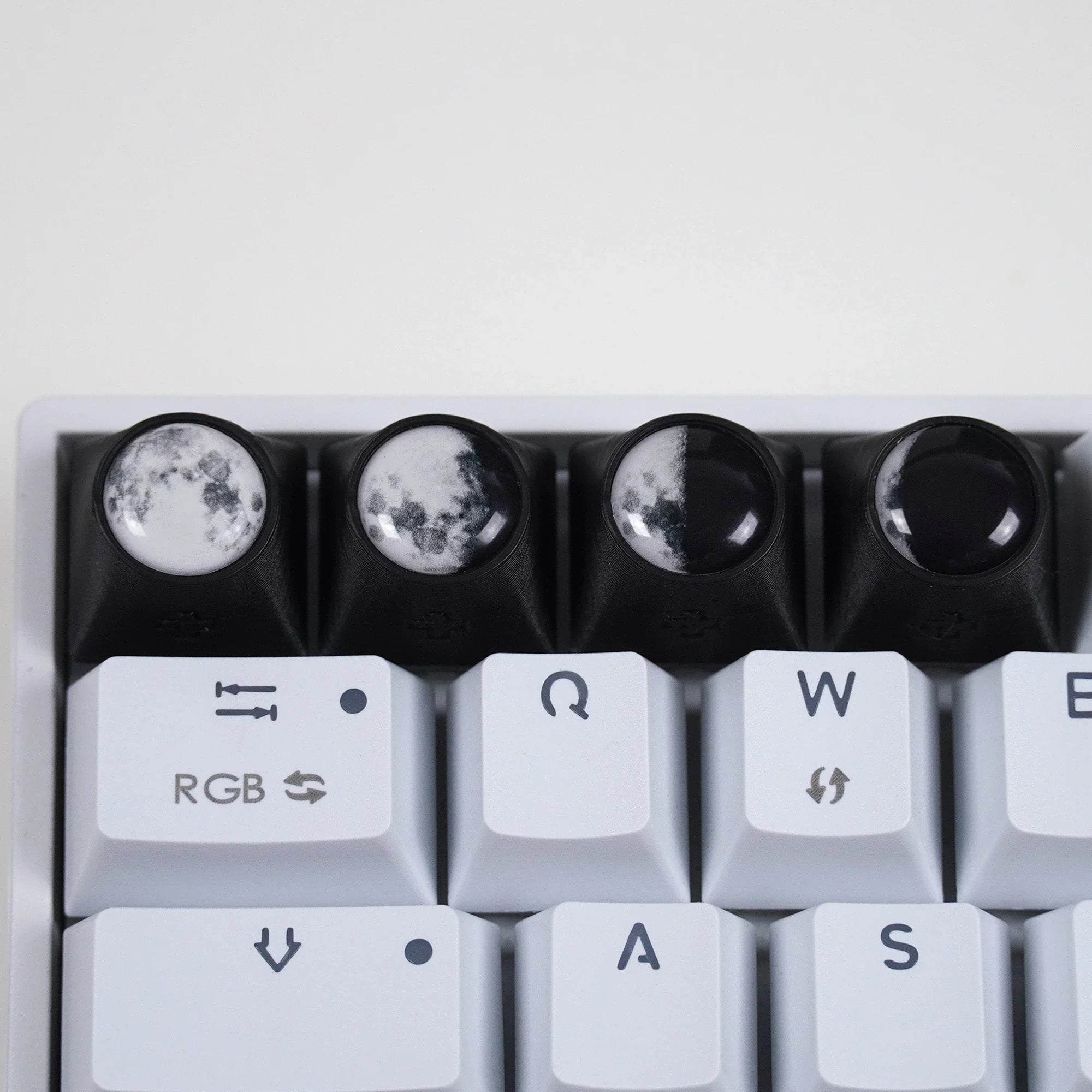 Artisan Moon Phase Keycap