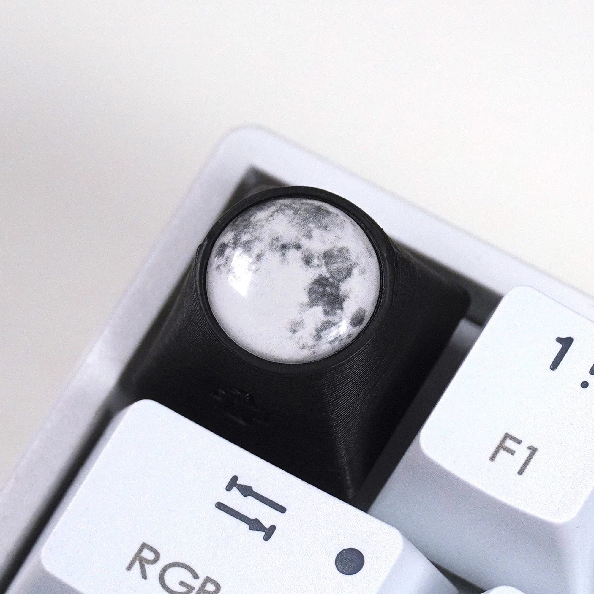 Artisan Moon Phase Keycap