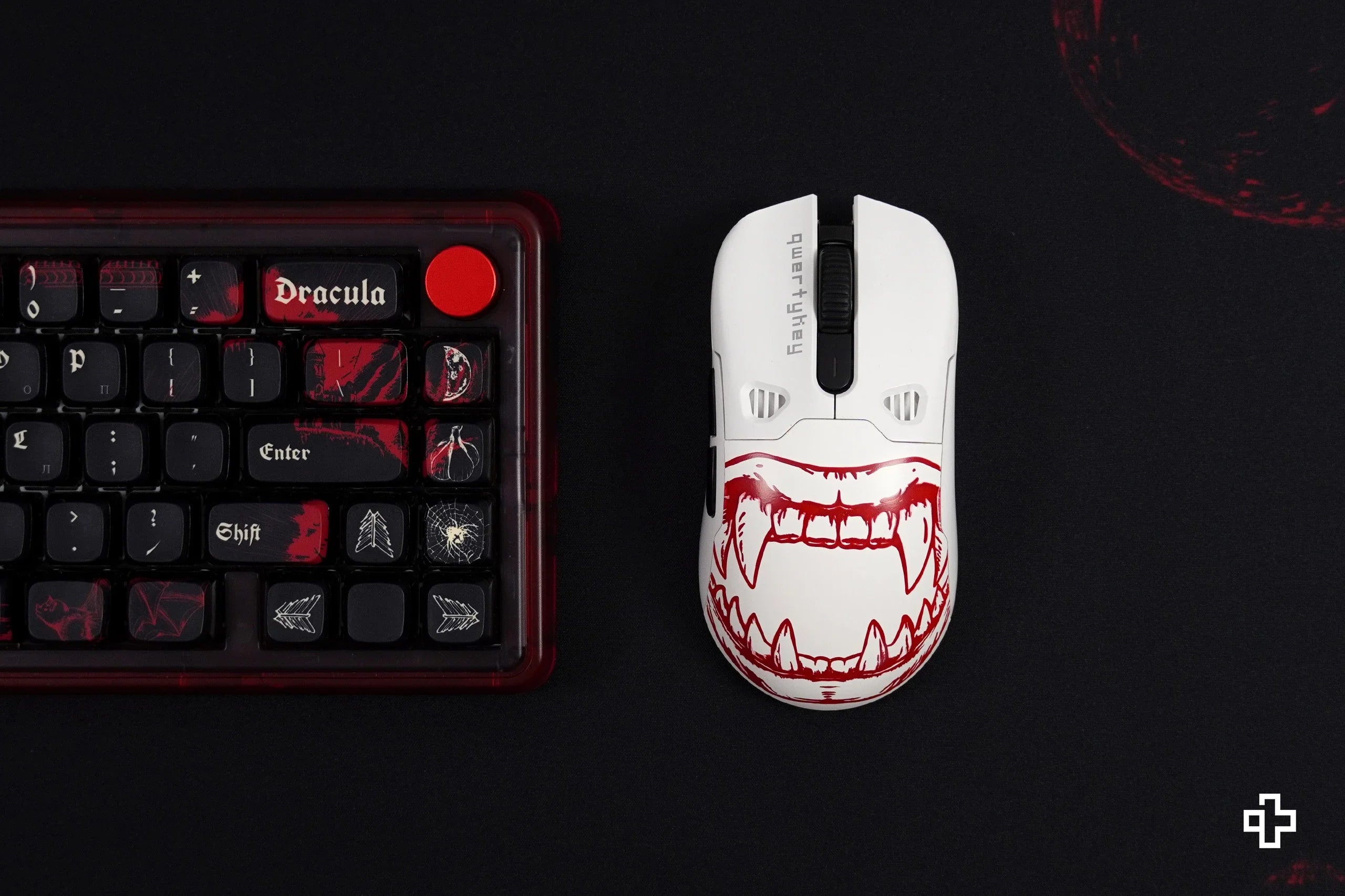 QKM1 Dracula White Mouse Cover