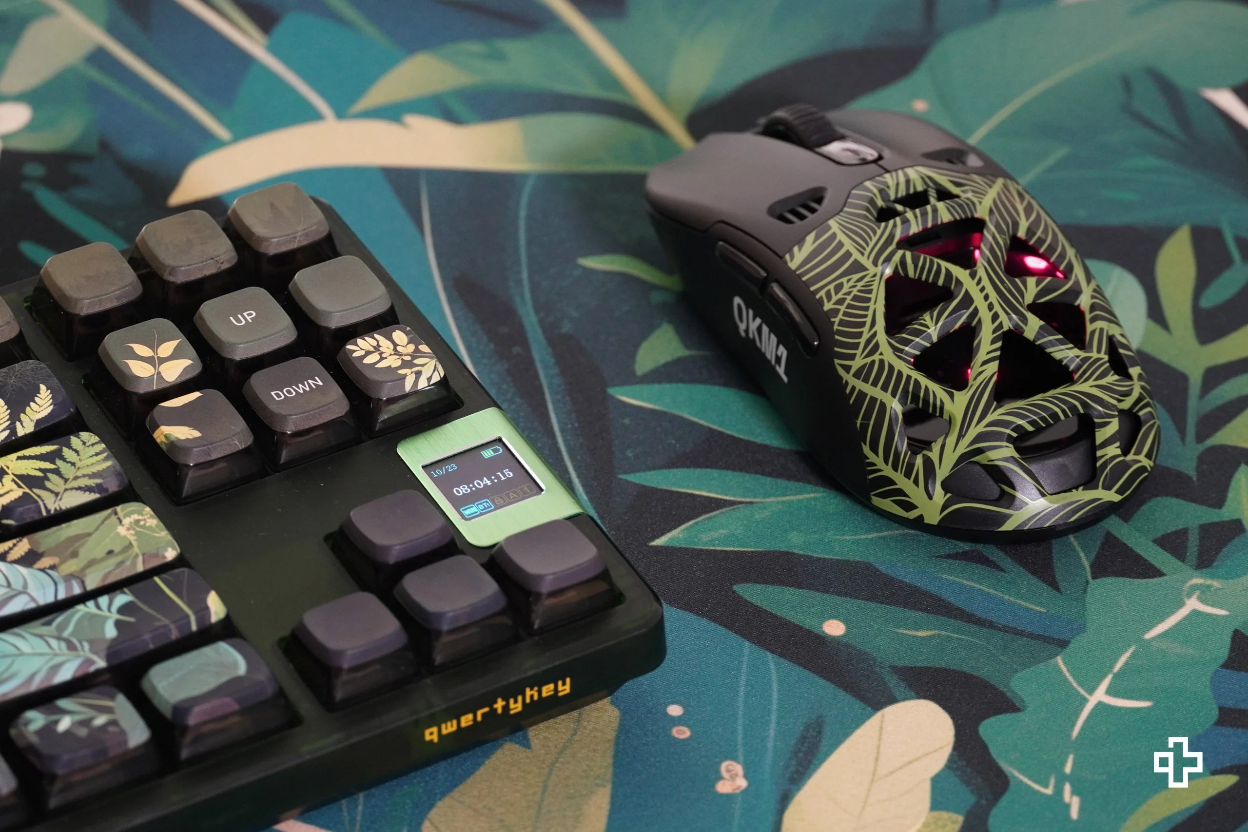 QKM1 Leaf Mouse Cover