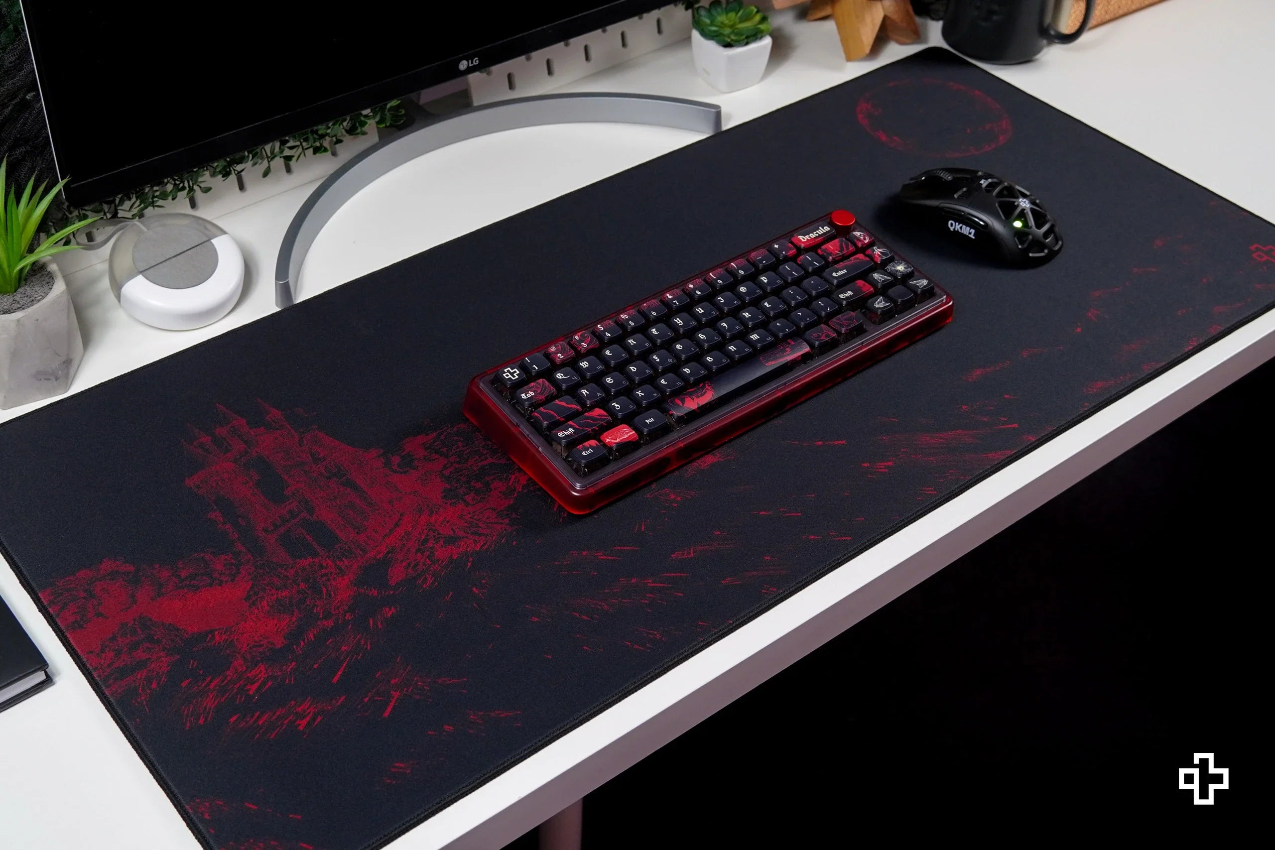 QwertyKey Dracula Deskmat 4mm Stitched Edges