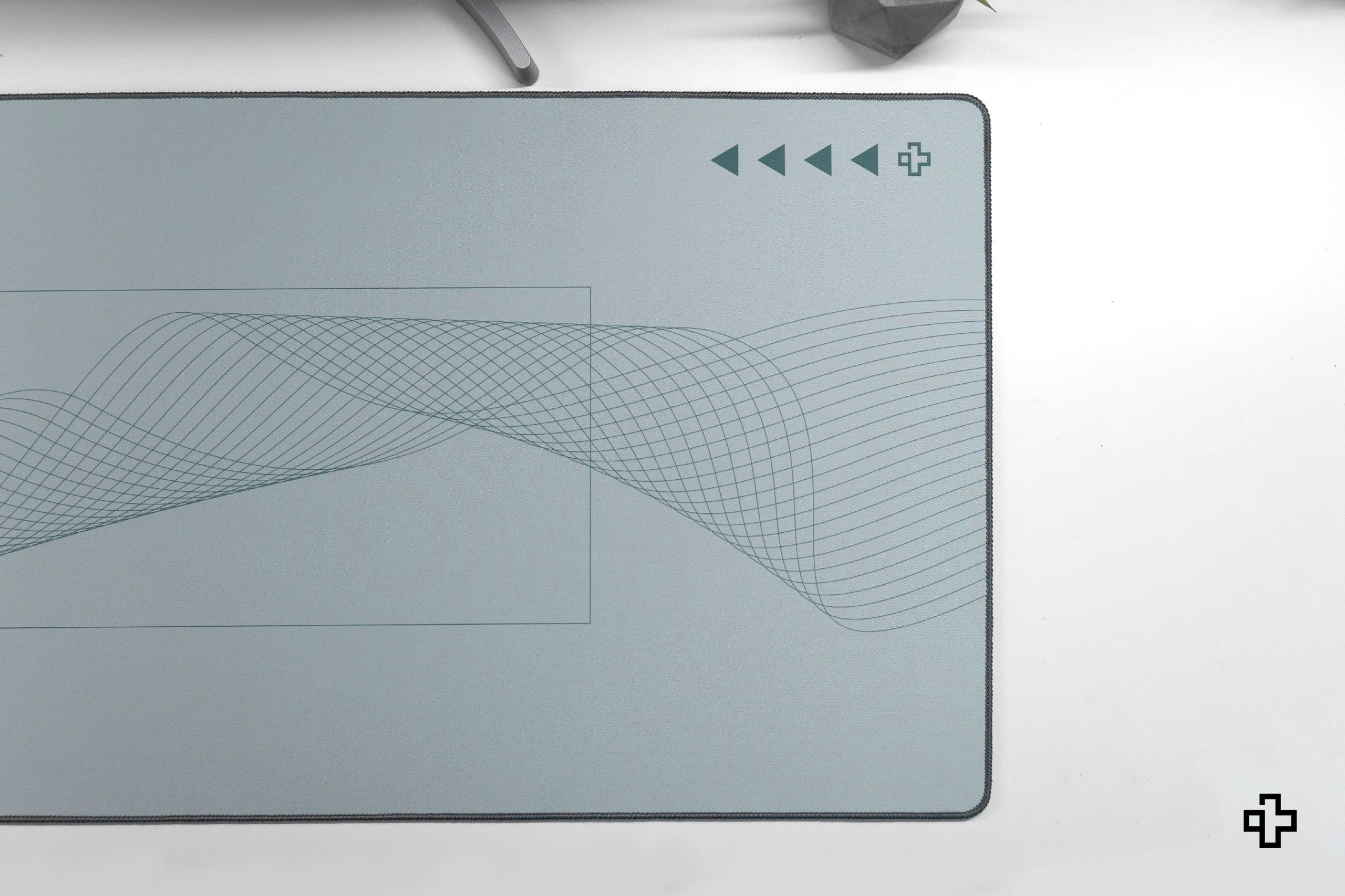Deskmat Mousepad Flow Light 4mm Stitched Edges