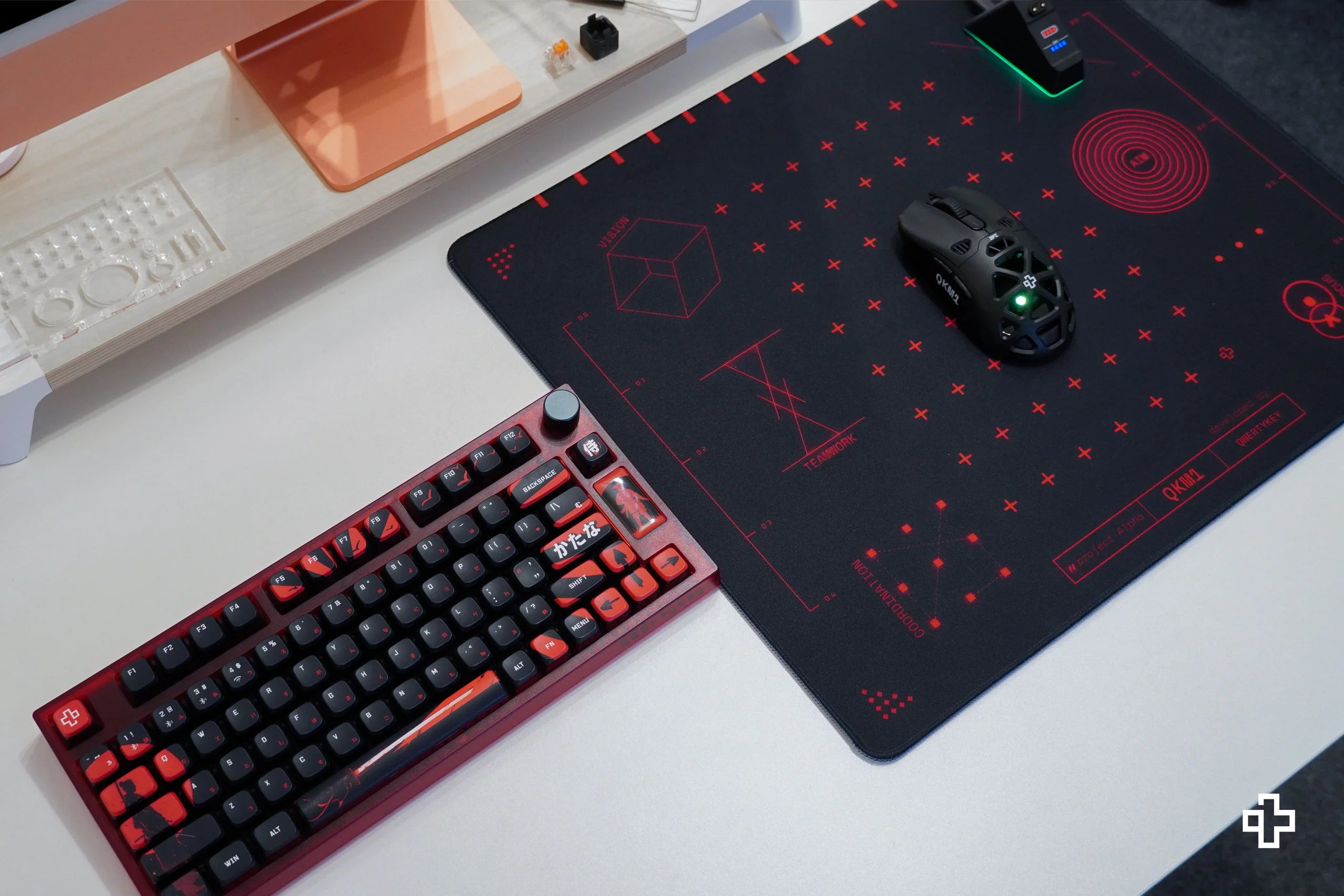 QwertyKey QKM1 Gaming Mousepad 4mm Stitched Edges