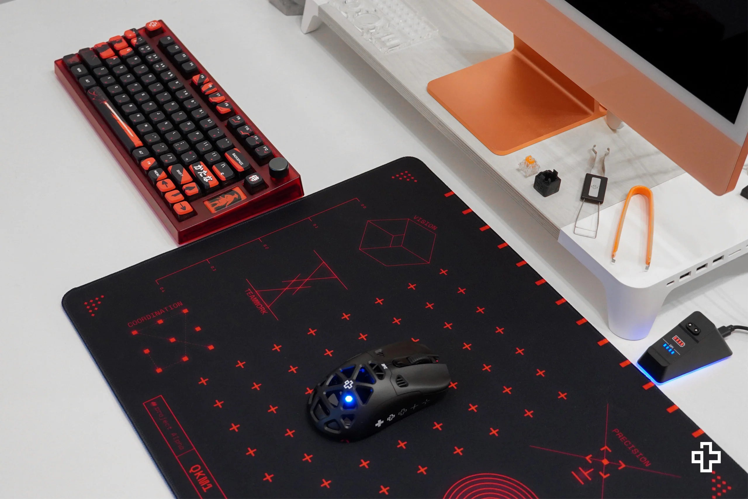 QwertyKey QKM1 Gaming Mousepad 4mm Stitched Edges